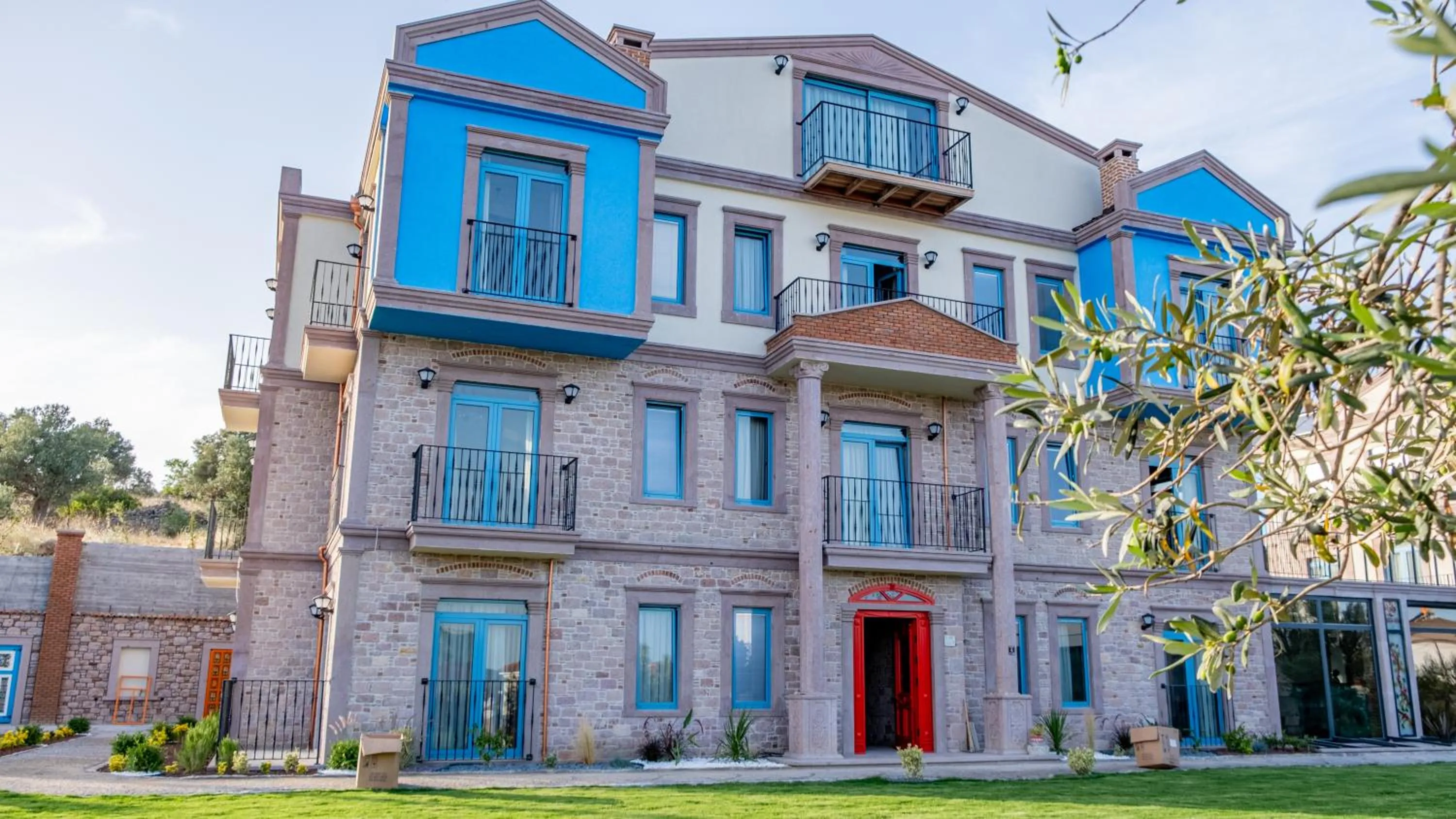 Property building in Cunda Nisa Otel