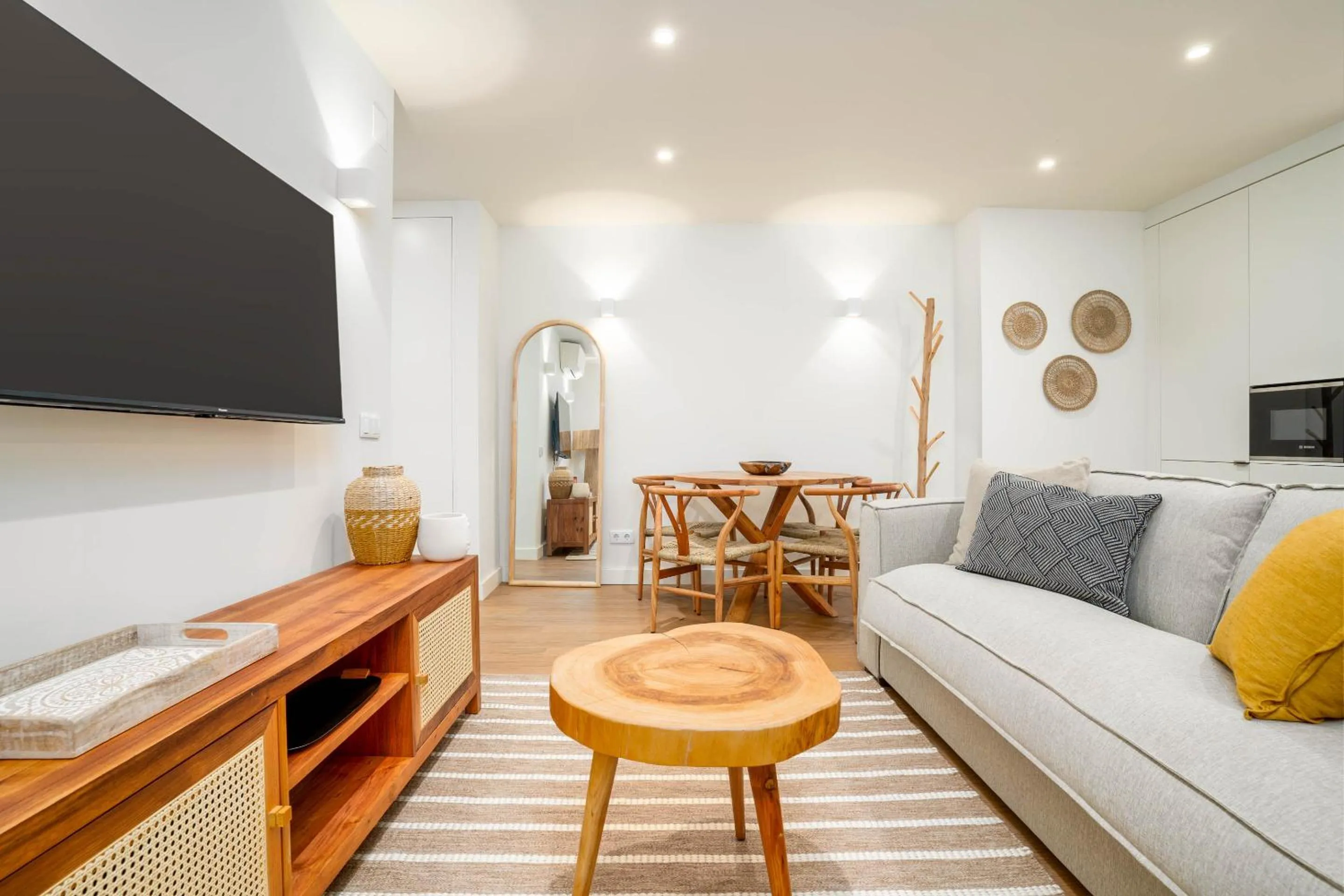Limehome Evora Largo dos Penedos