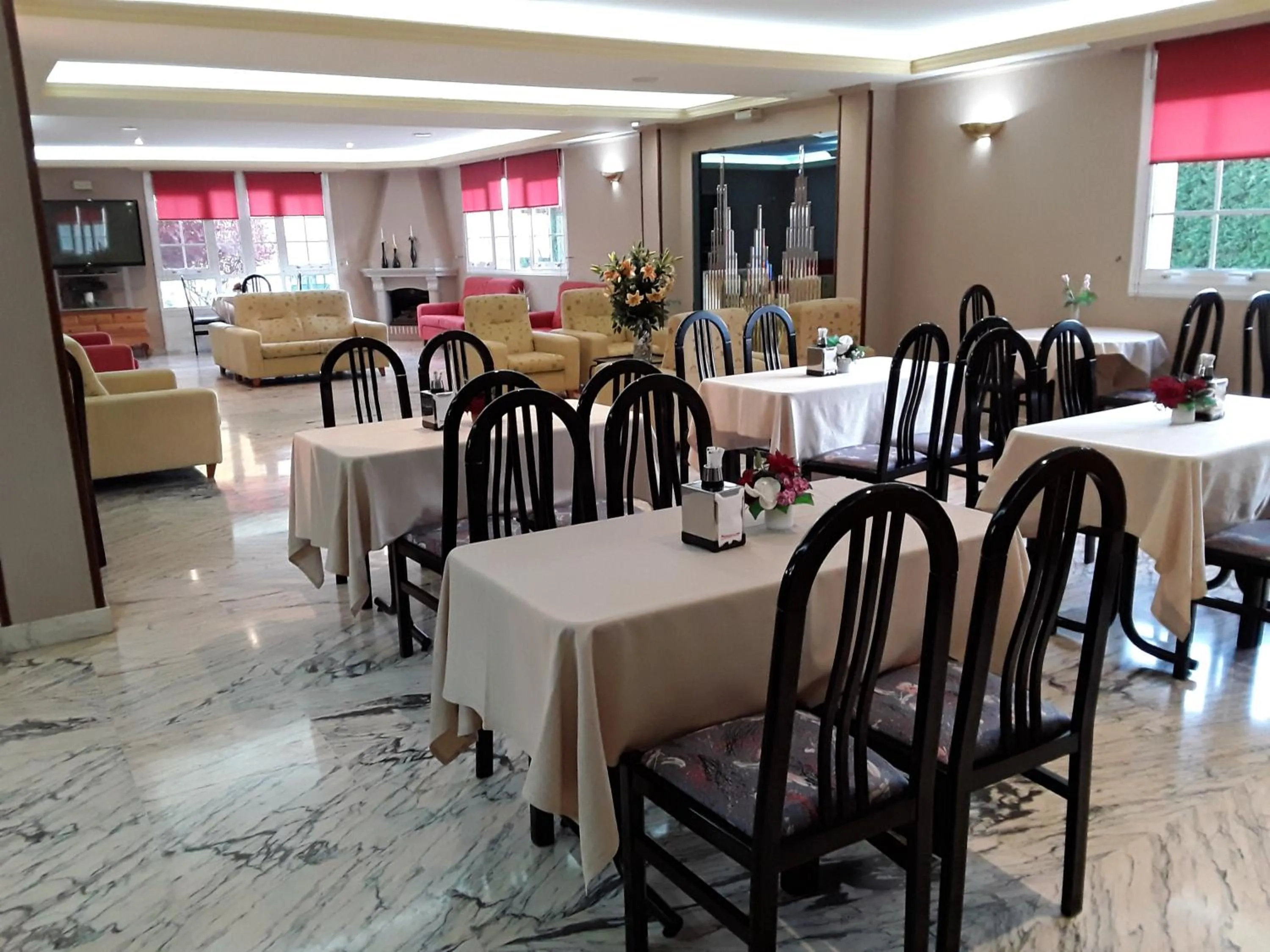 Communal lounge/ TV room in Hotel Castro