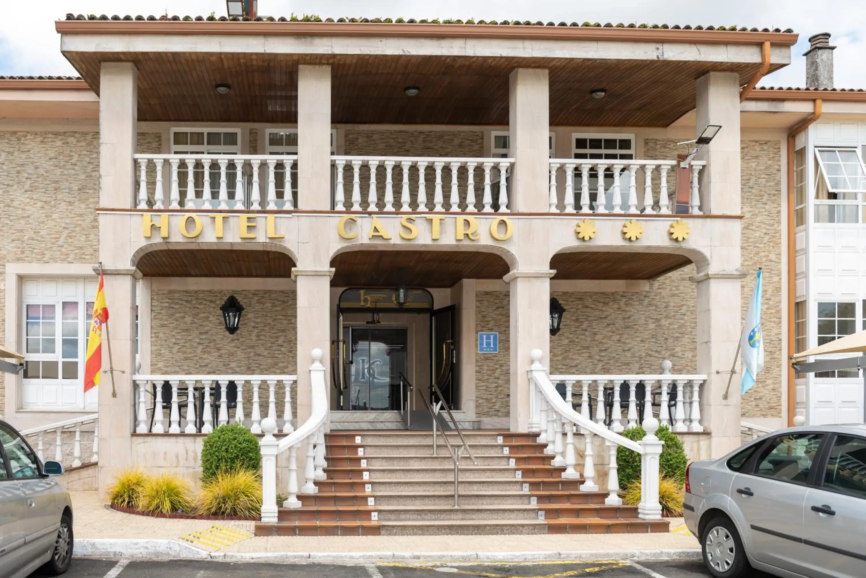 Property building in Hotel Castro Property building in Hotel Castro