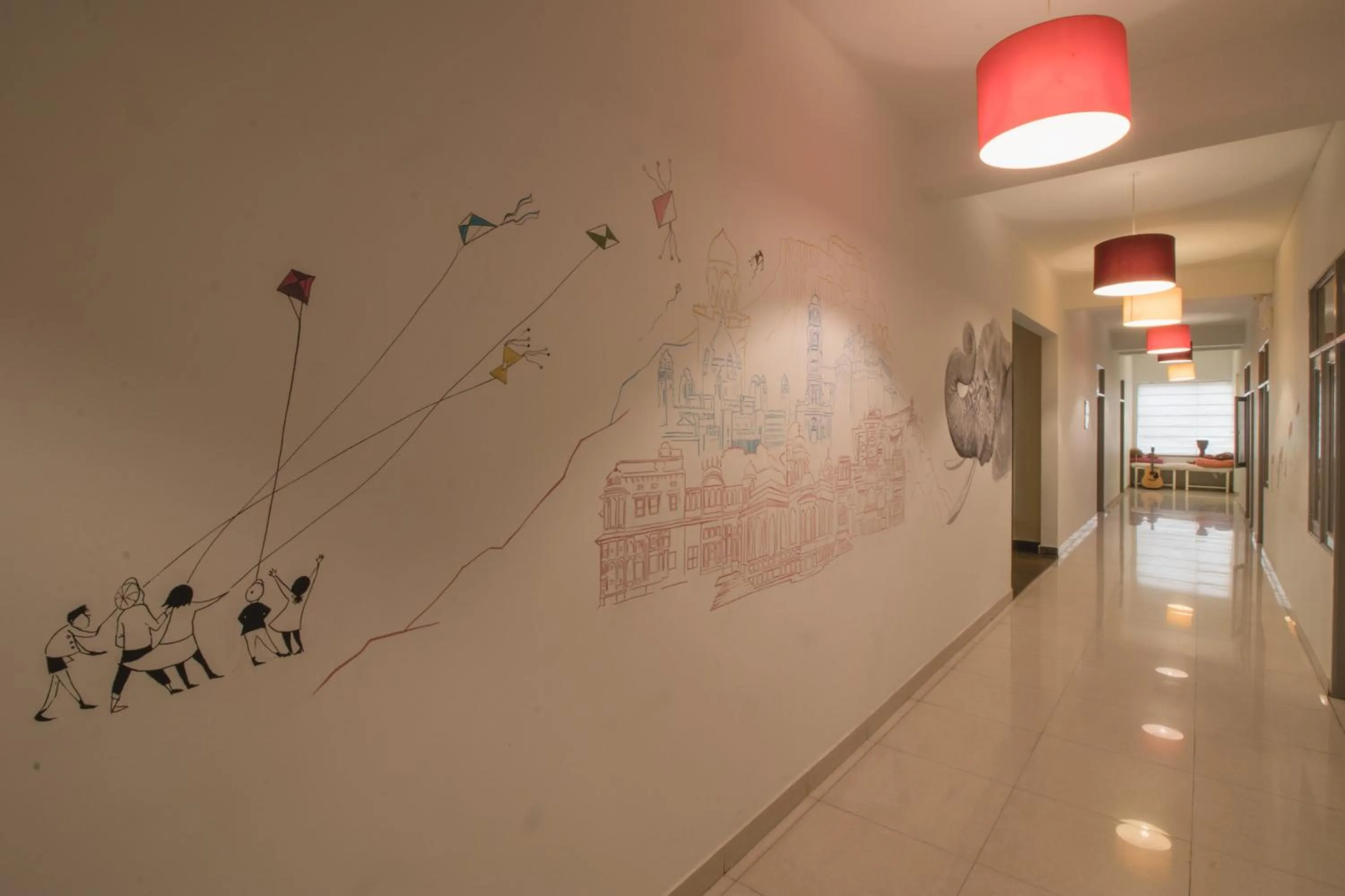 Communal lounge/ TV room in Zostel Jaipur