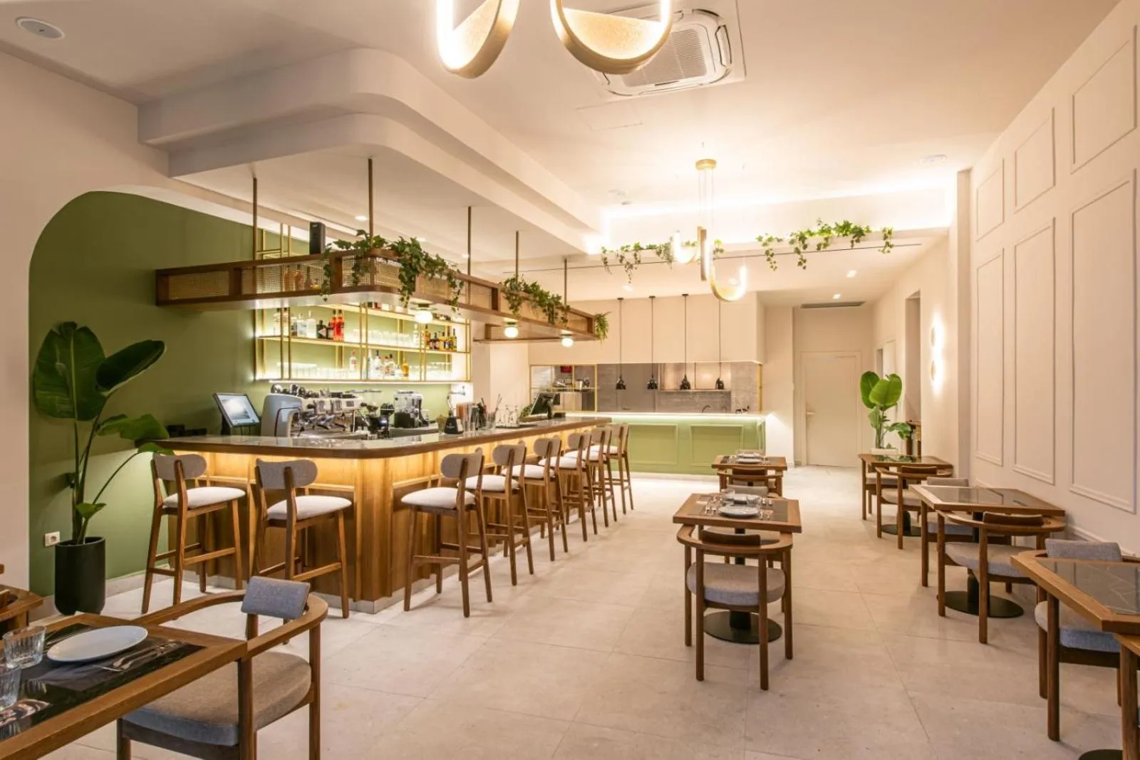 Lounge or bar in Centro Vero Suites by Omilos Hotels