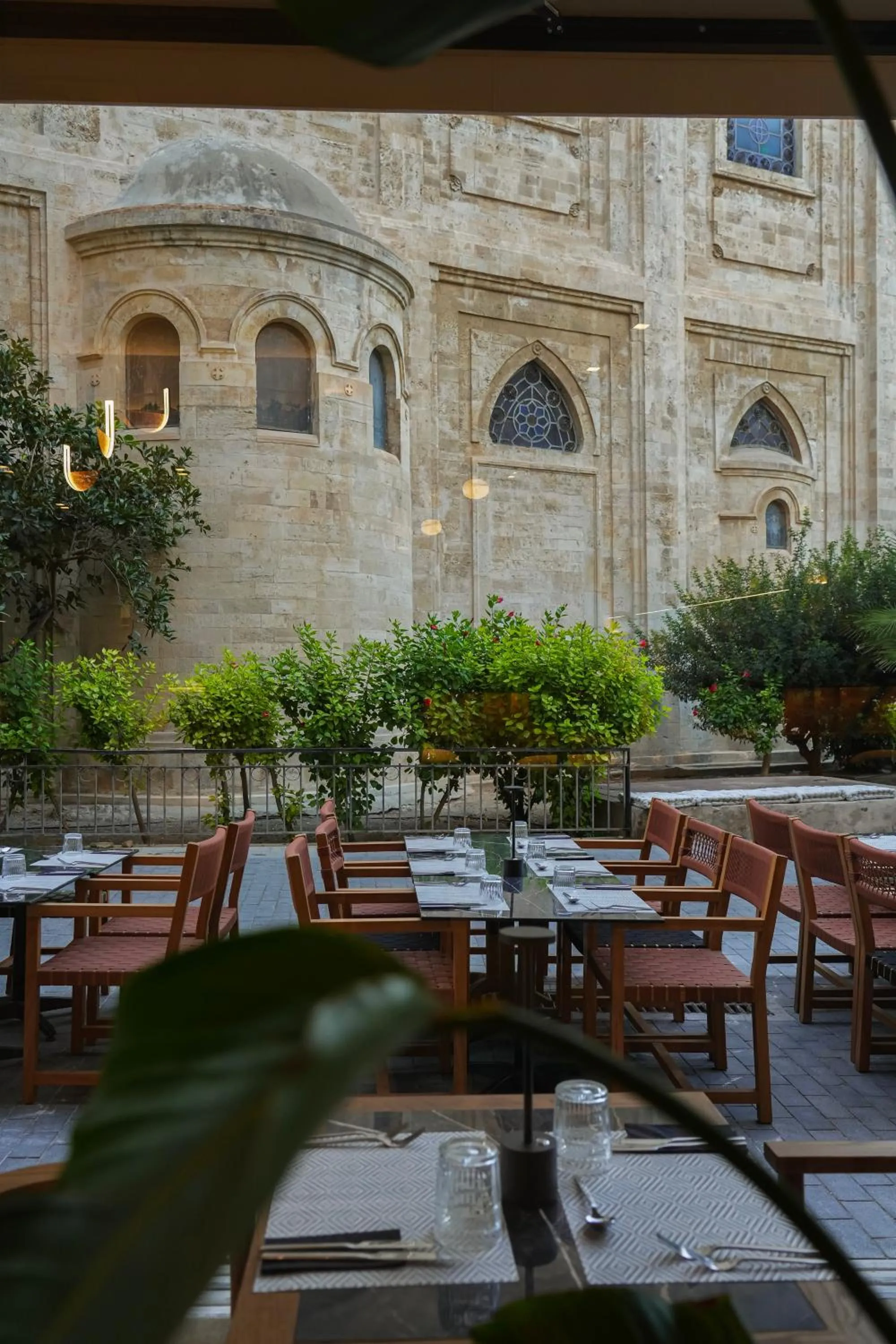 Restaurant/places to eat in Centro Vero Suites by Omilos Hotels