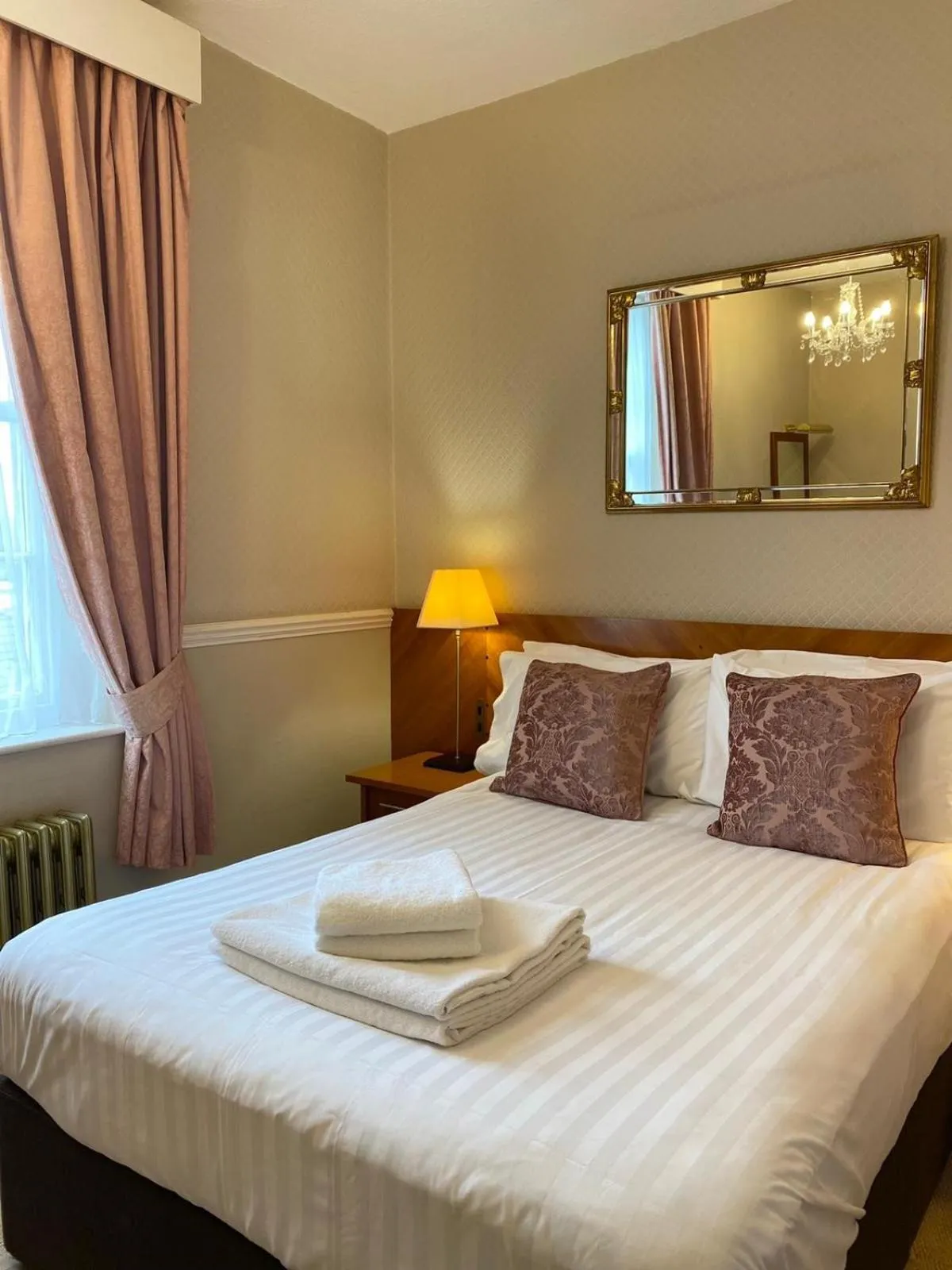 Bedroom, Bed in The Bulkeley Hotel