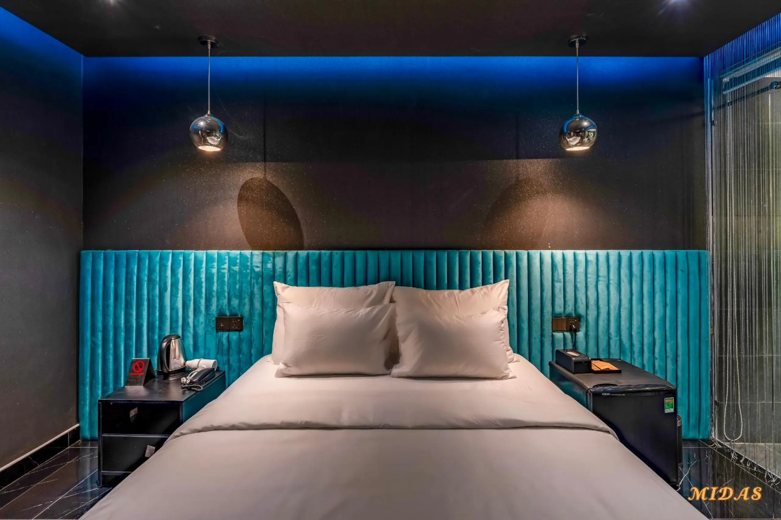 Photo of the whole room, Bed in Midas Hotel 2