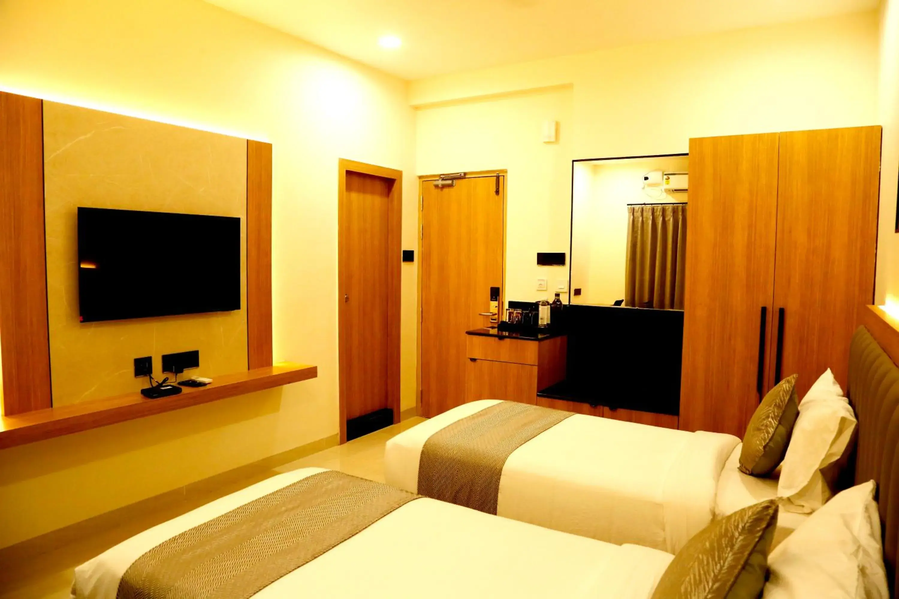 Superior Twin Room in Oak Business Hotel Superior Twin Room in Oak Business Hotel