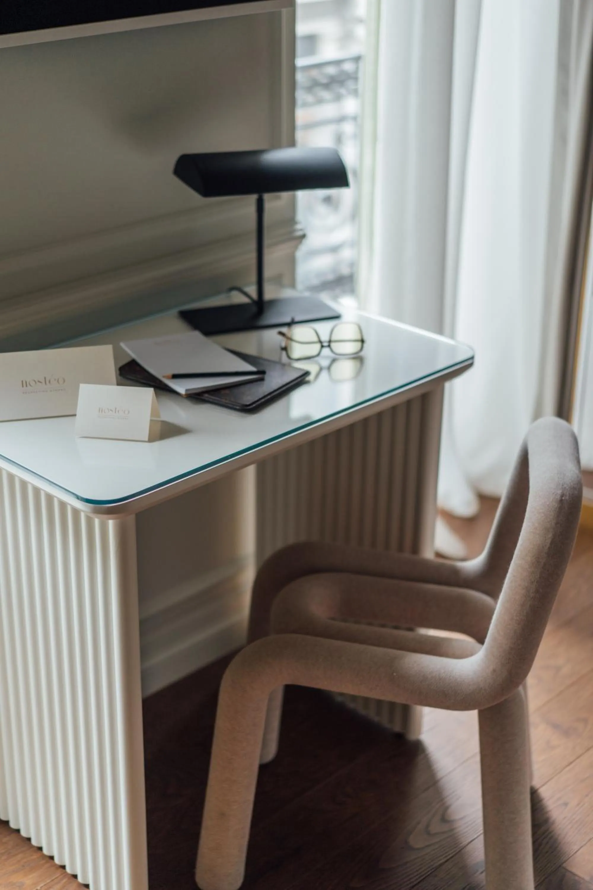 Seating area in Nosteo