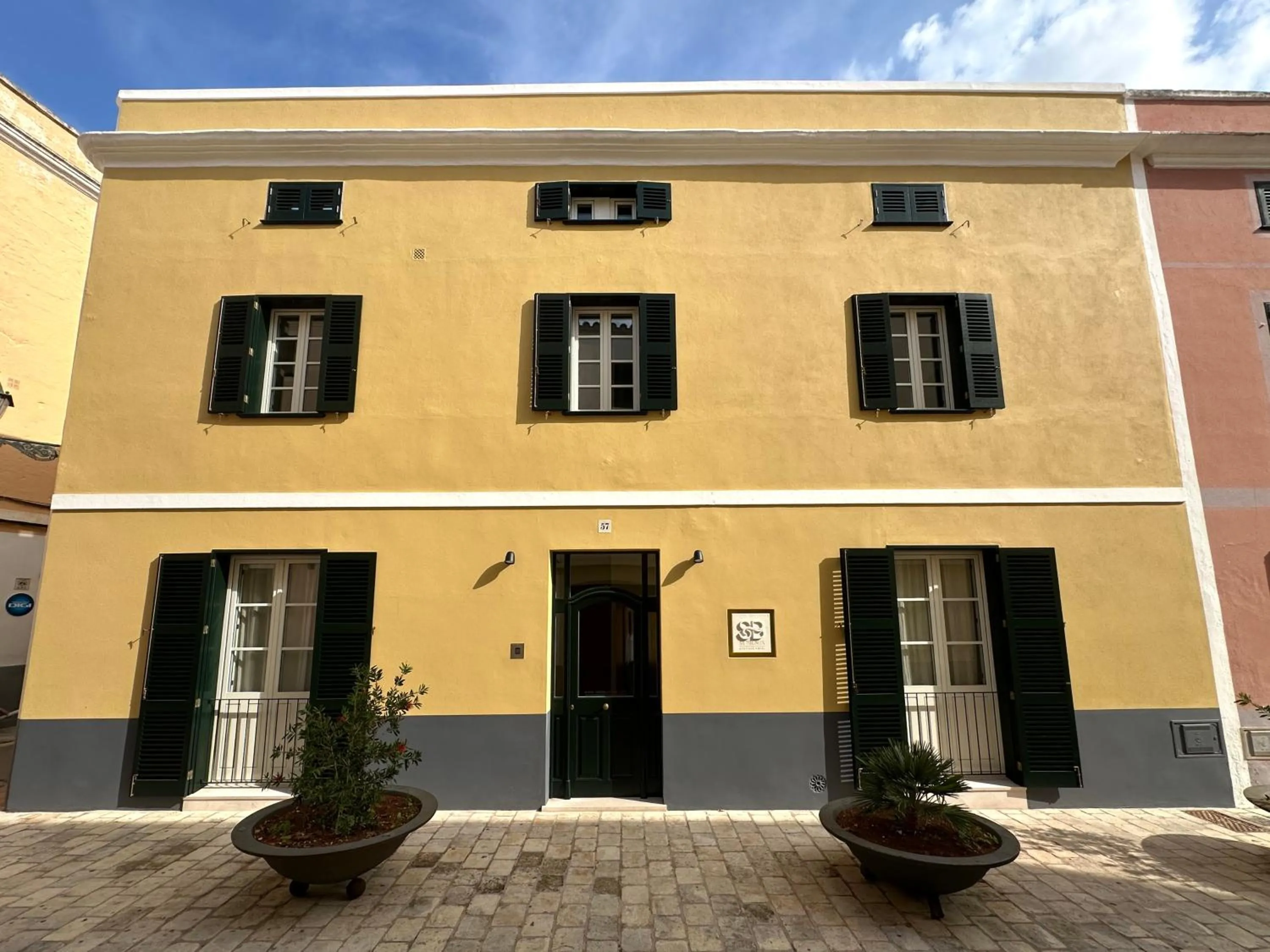 Property building in SetBlaus Boutique Hotel