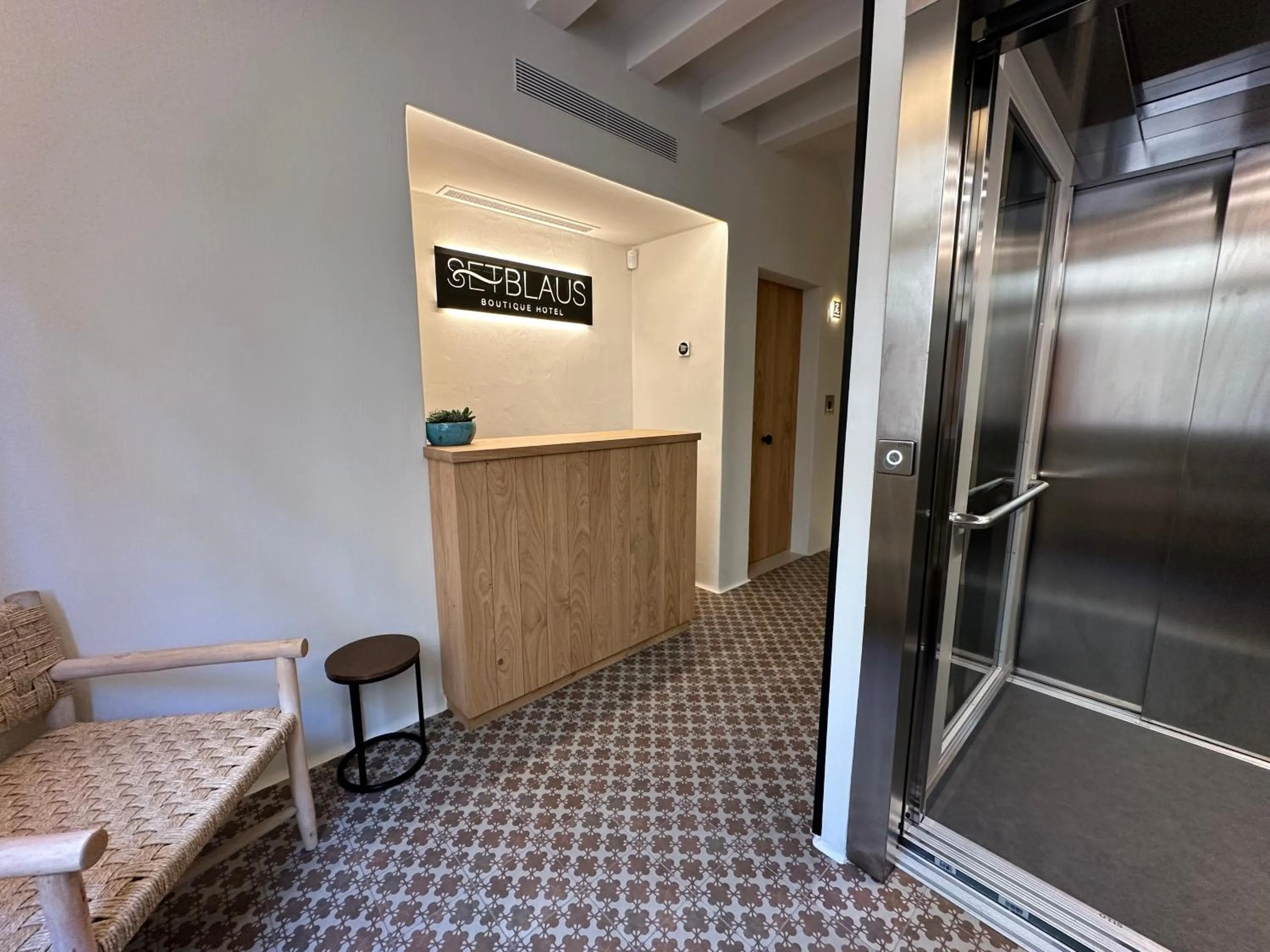 Lobby or reception in SetBlaus Boutique Hotel
