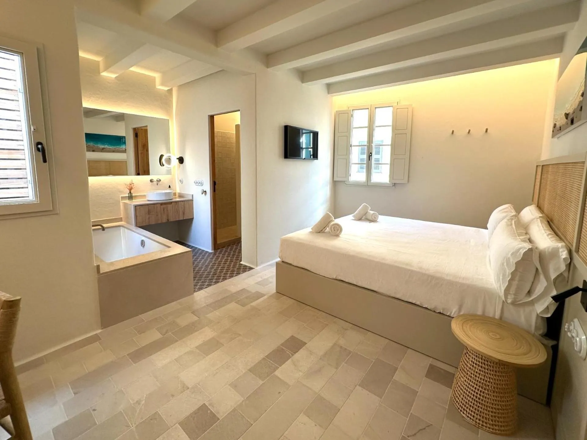 Decorative detail, Bed in SetBlaus Boutique Hotel