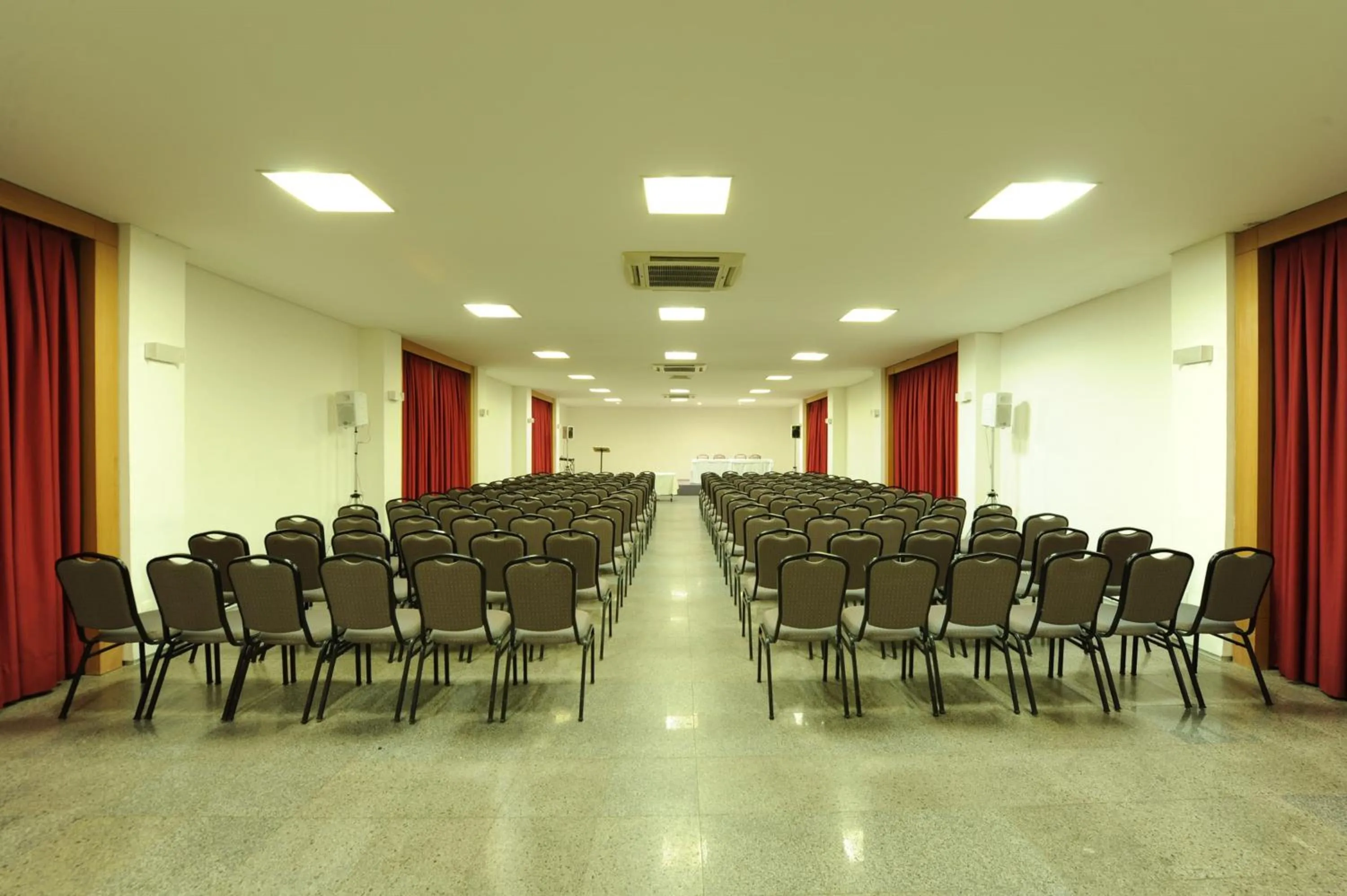 Meeting/conference room in Hotel Beira Mar