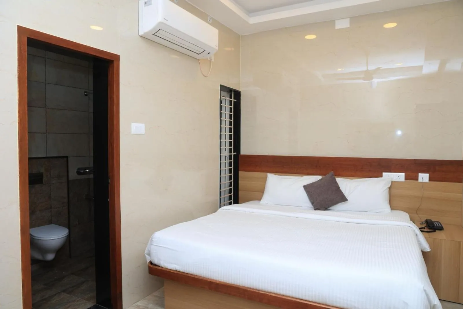 Bed in TCS Residency