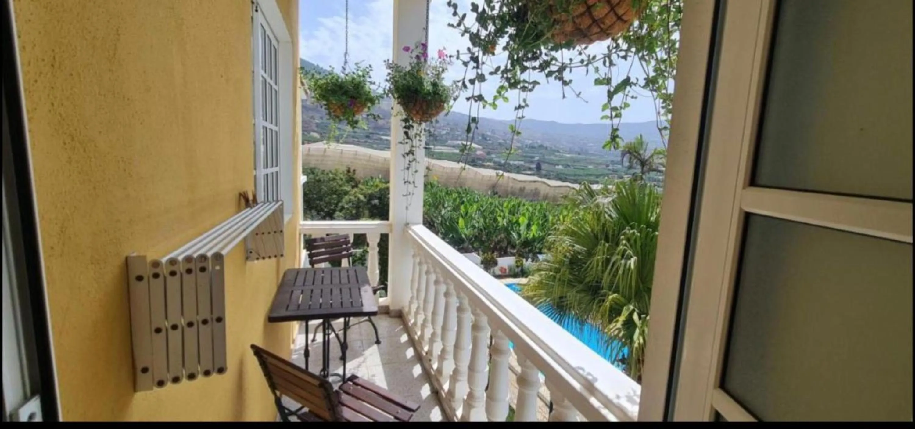 Property building in La Granja