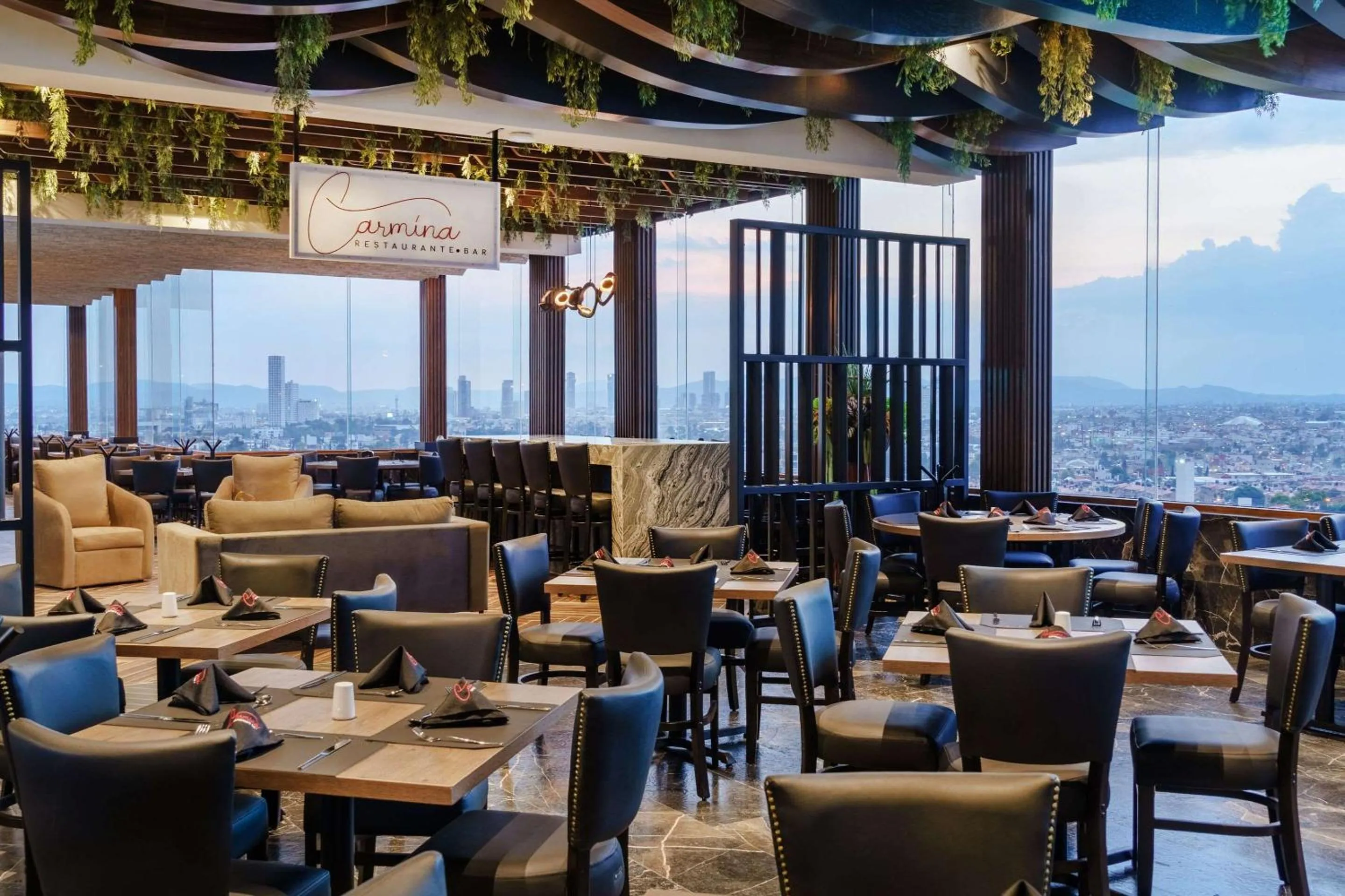 Restaurant/places to eat in Radisson Puebla Angelopolis