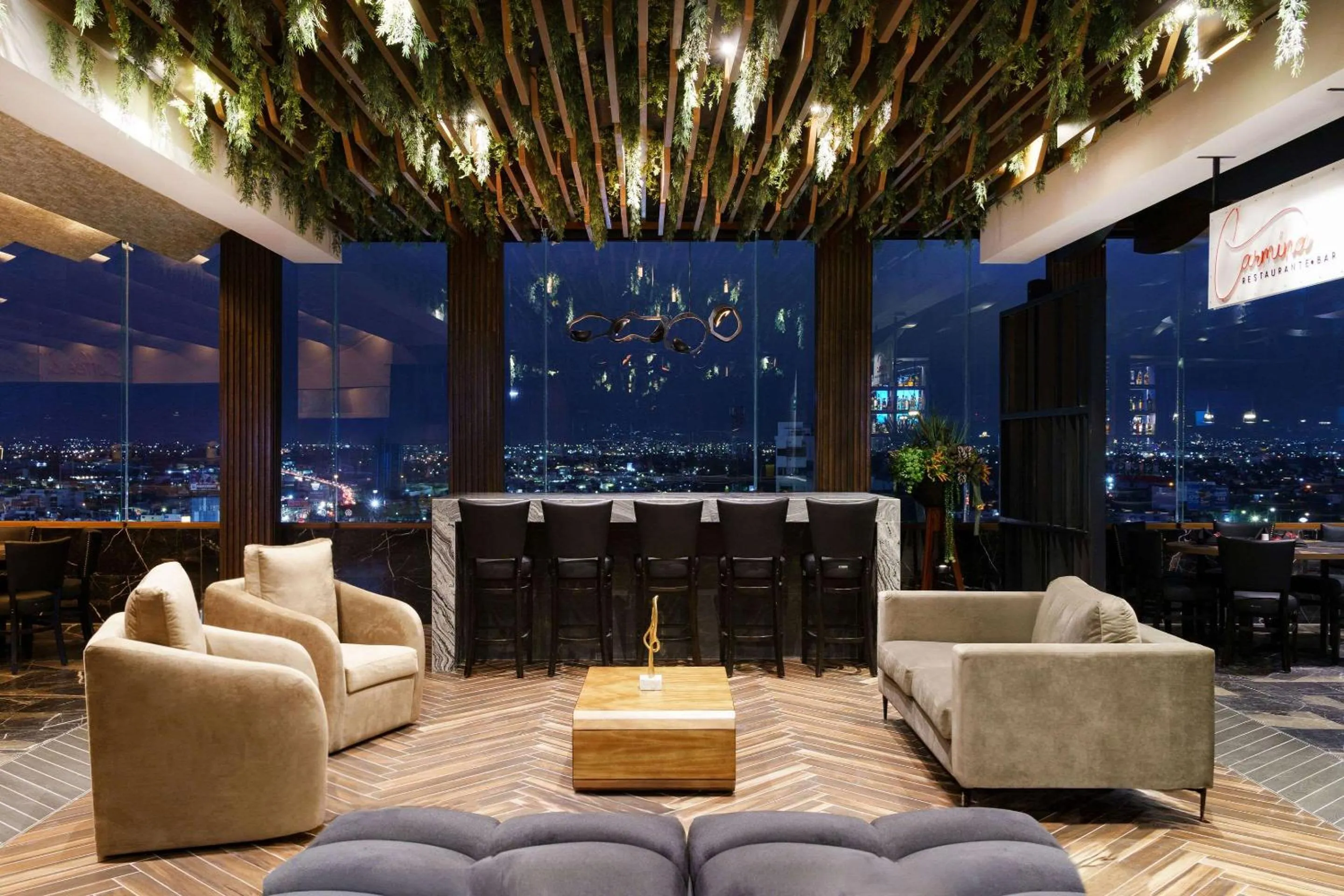 Restaurant/places to eat in Radisson Puebla Angelopolis