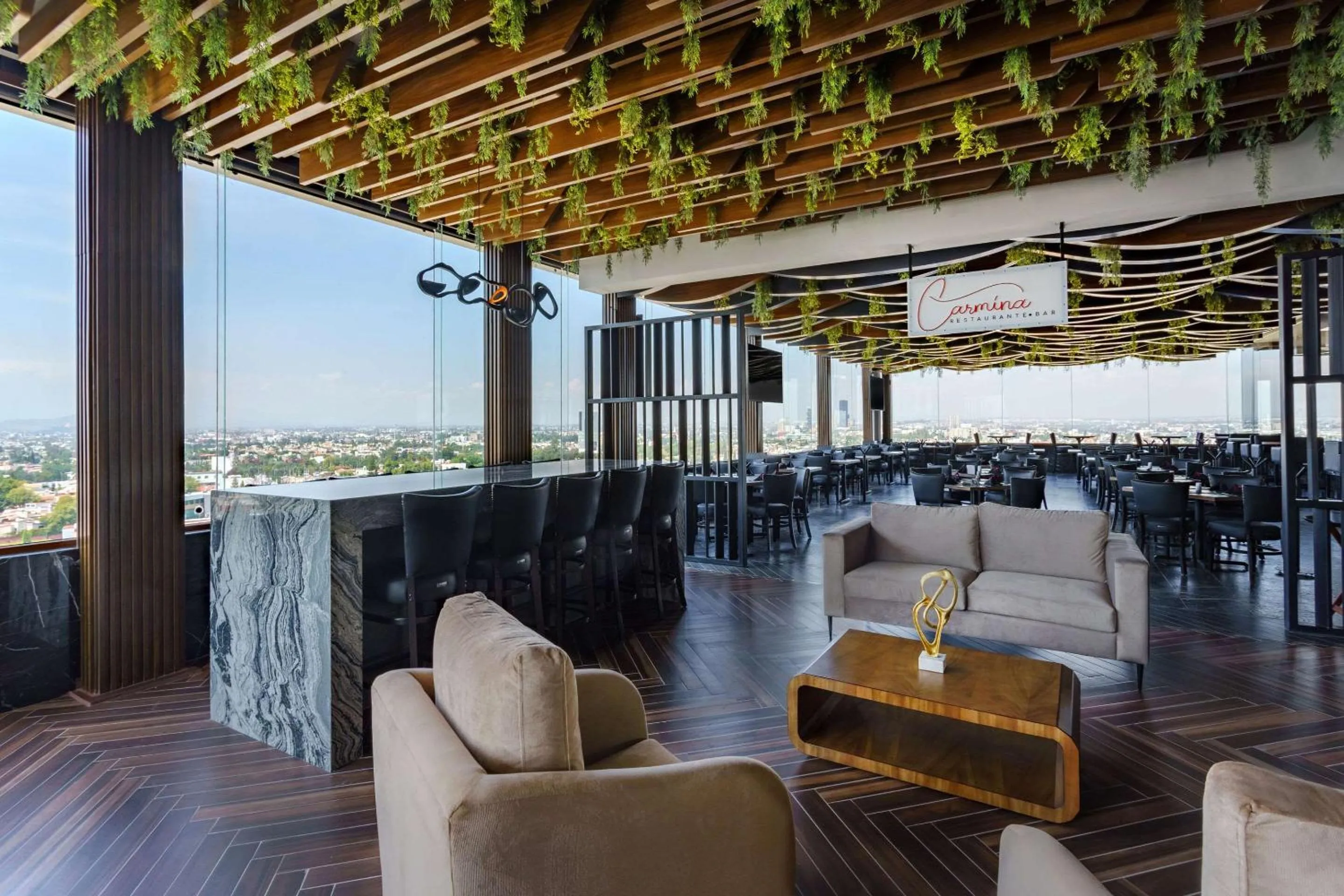 Restaurant/places to eat in Radisson Puebla Angelopolis