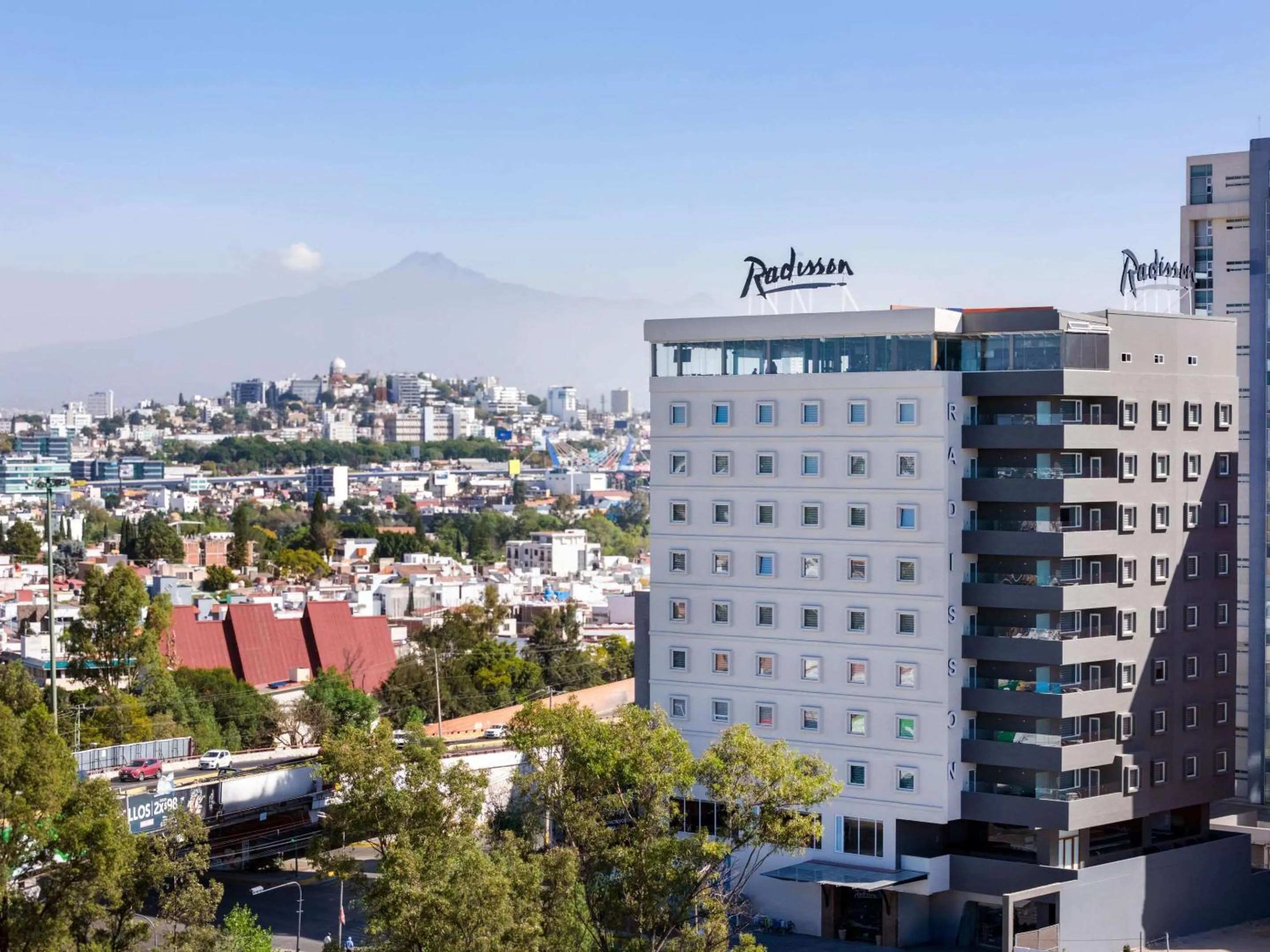 Property building in Radisson Puebla Angelopolis