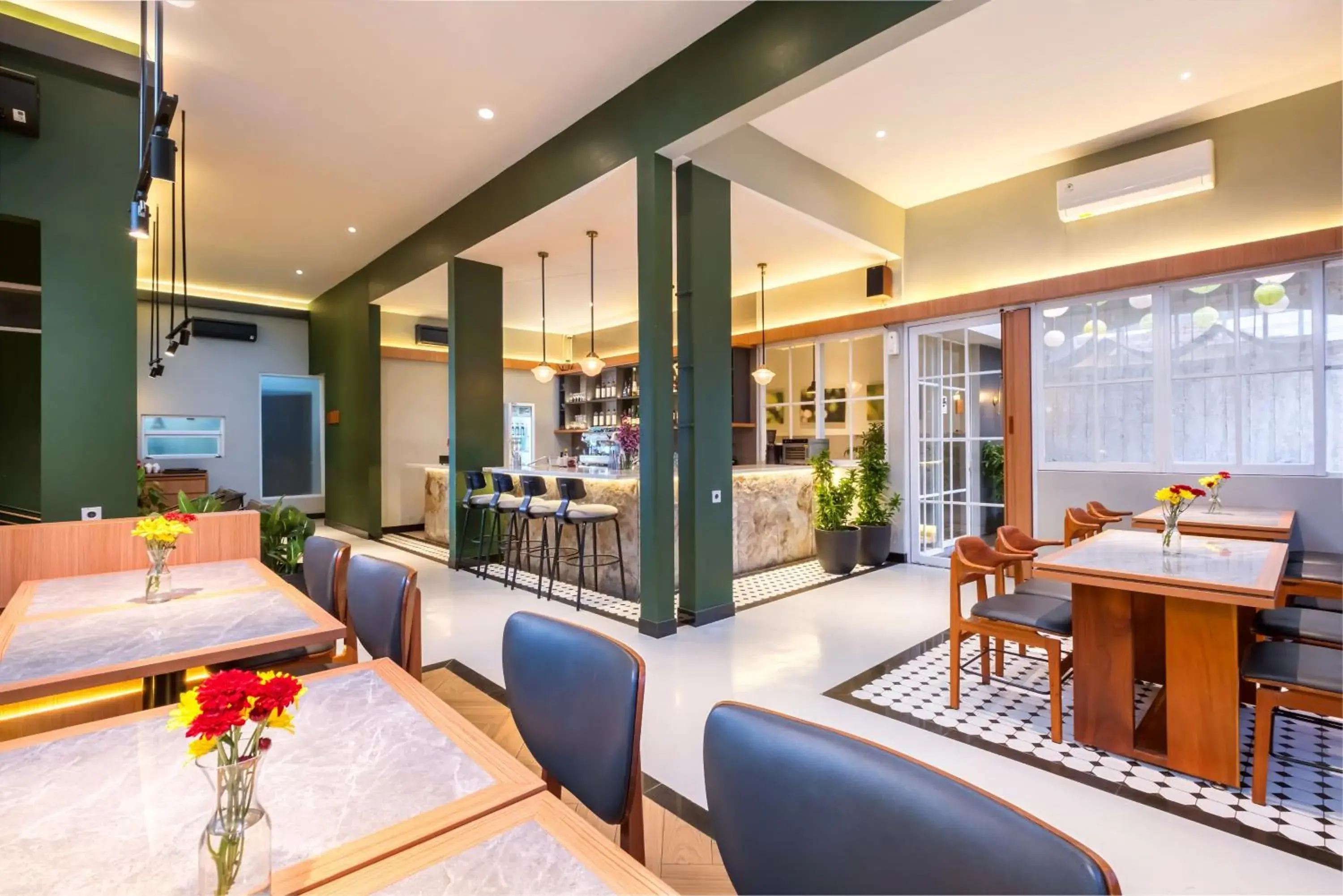 Omni Rooms by Sinergi Omni Rooms by Sinergi