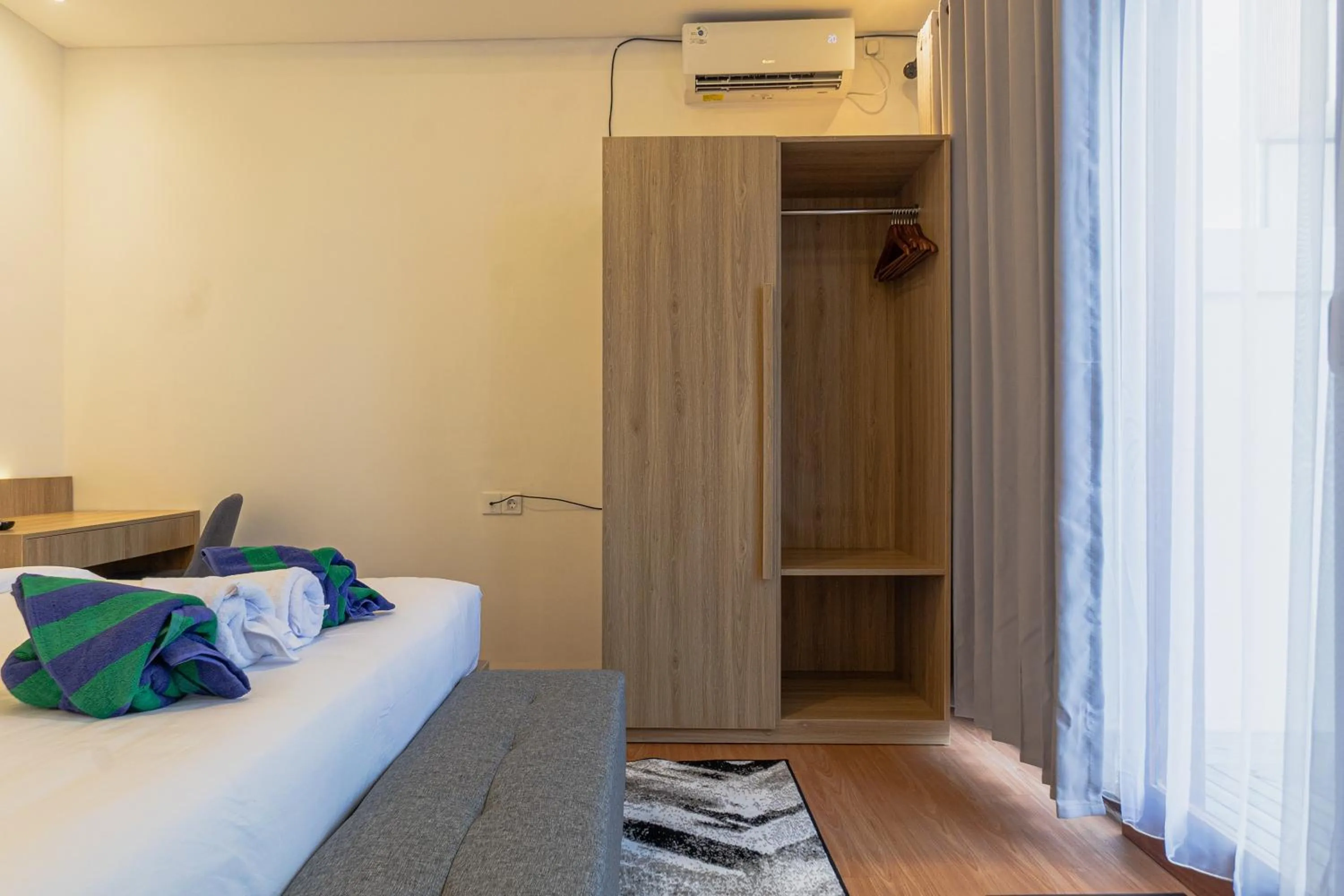 Bedroom, Bed in Cypress Villa