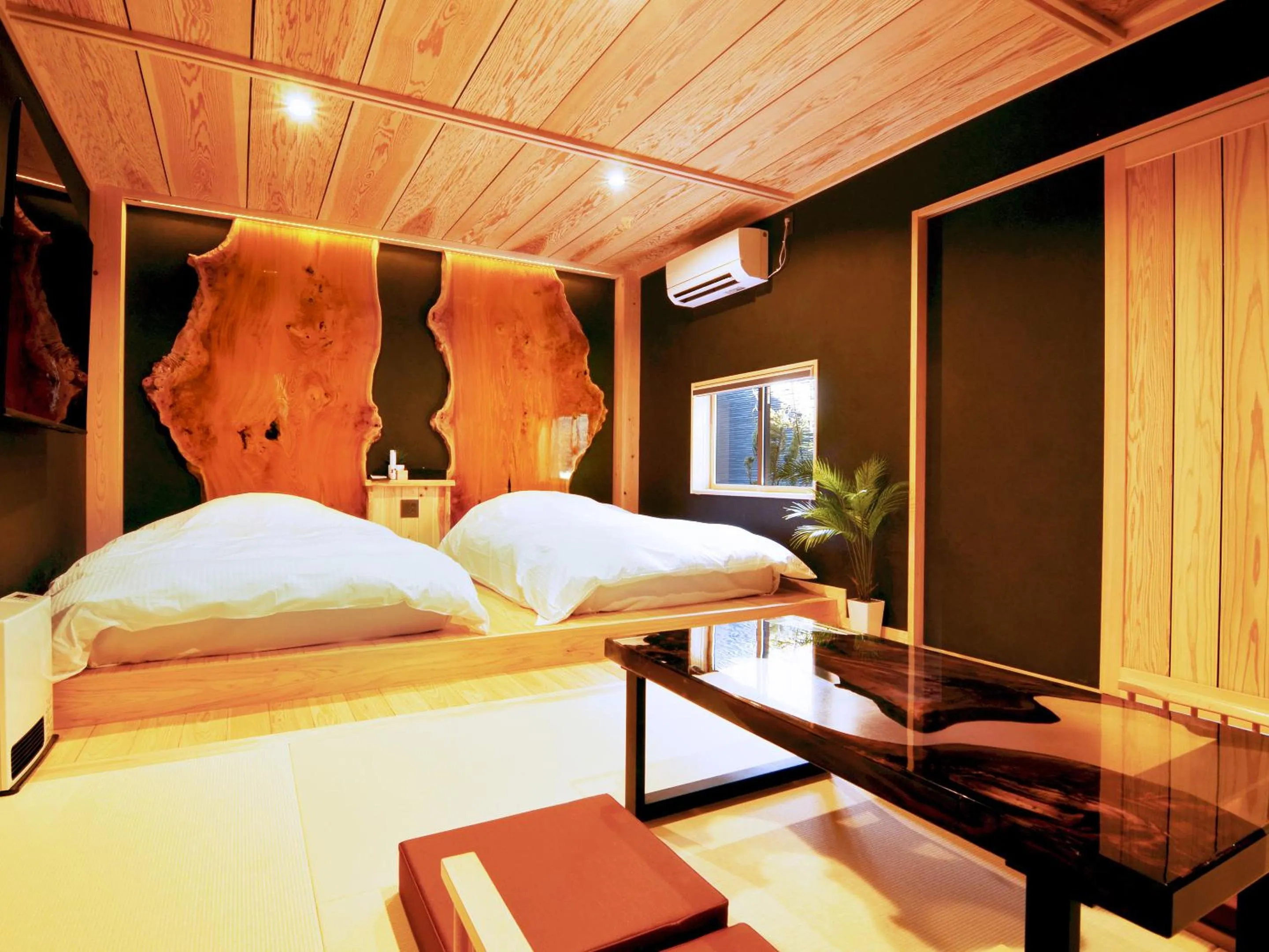 Living room, Bed in Totonoinoyado Shuntouan