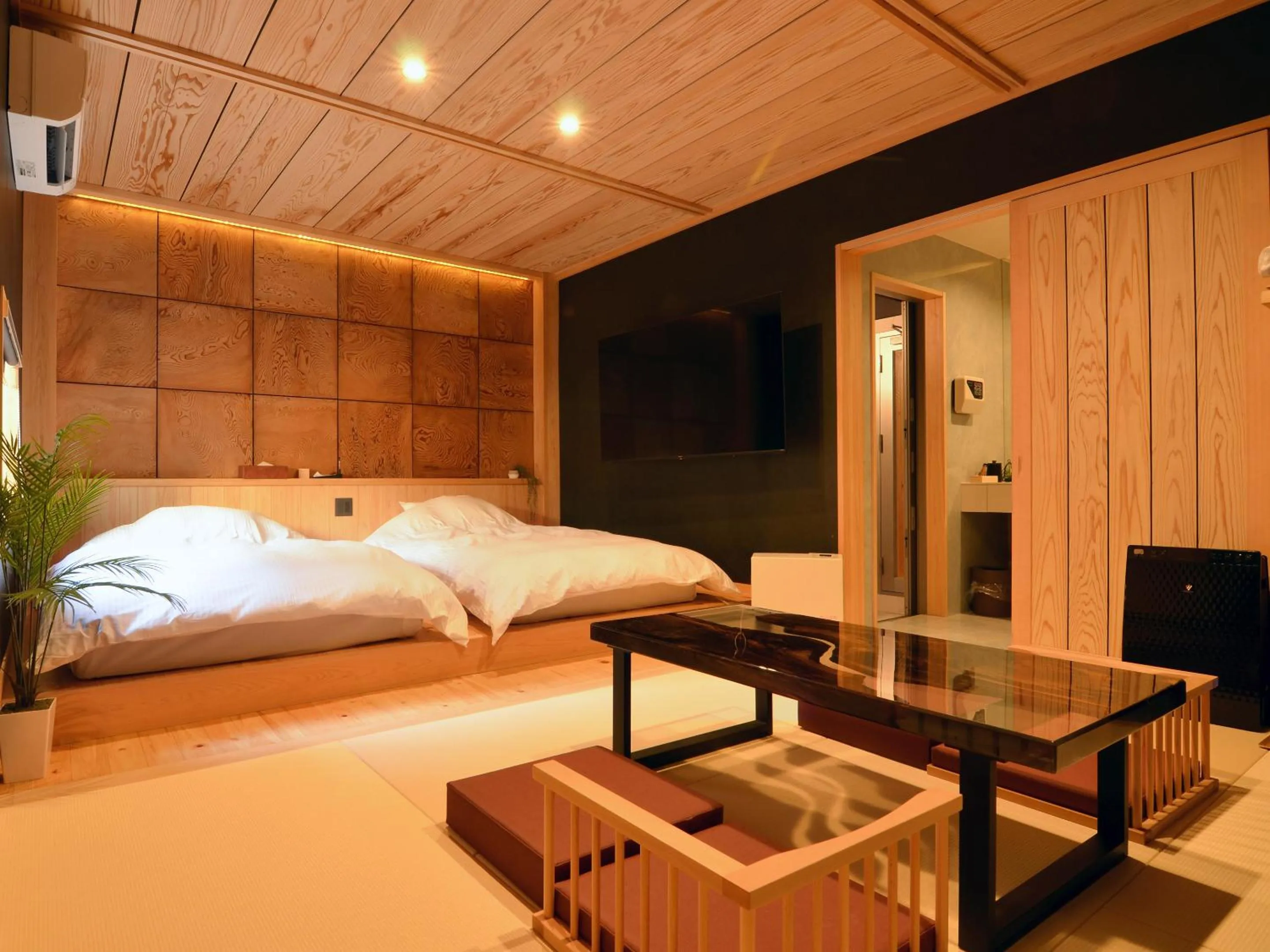 Living room, Bed in Totonoinoyado Shuntouan