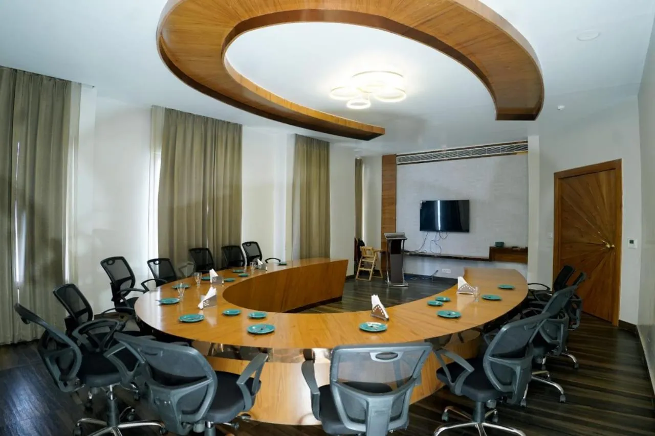 Meeting/conference room in The Signet Royale Bathinda PB