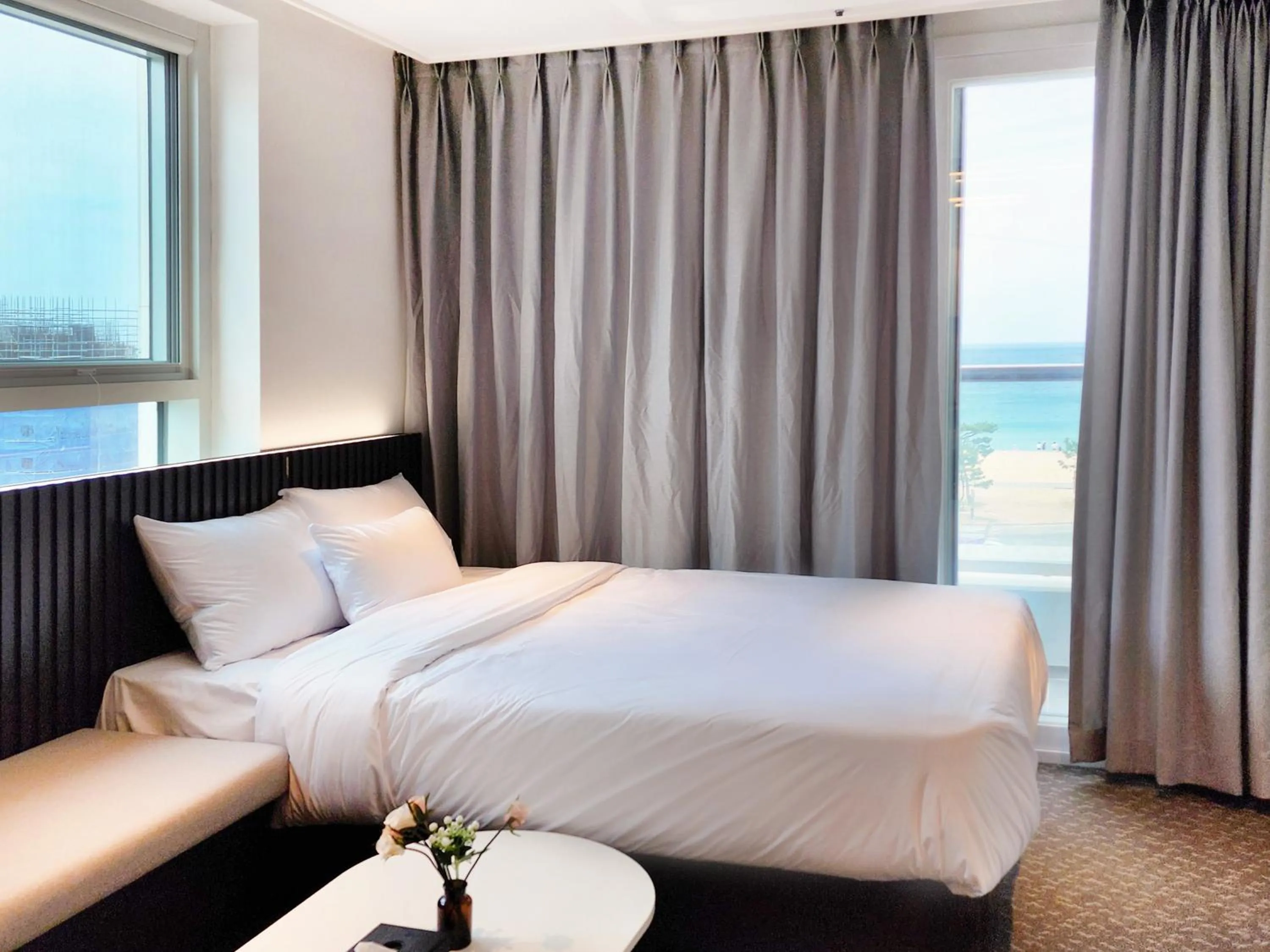 Bed in SOTA SUITE Yangyang Granbay