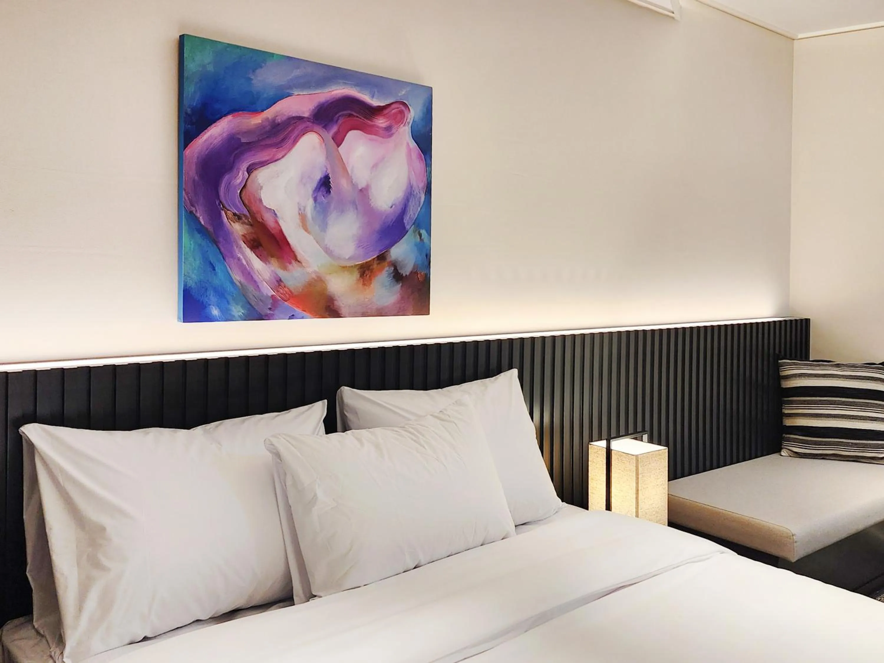 Bed in SOTA SUITE Yangyang Granbay