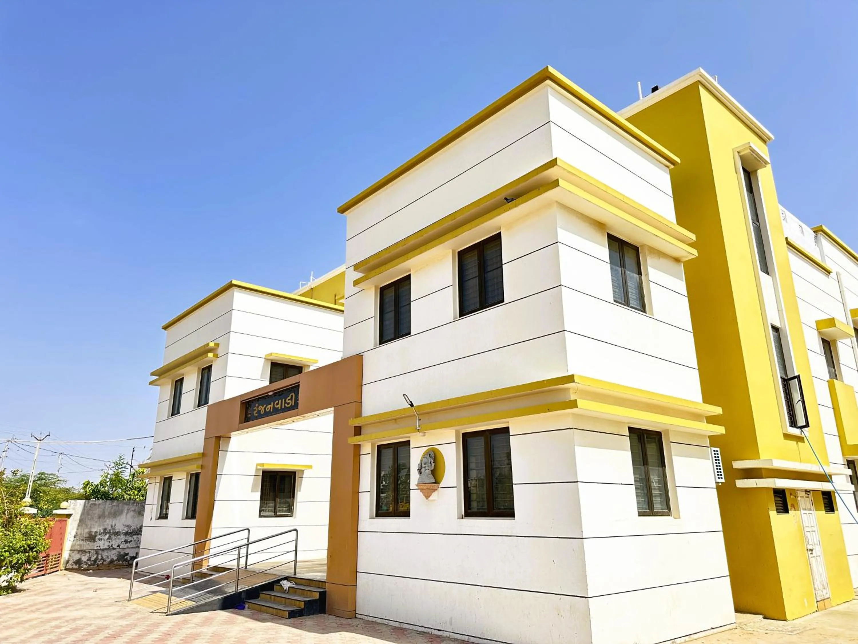 Property building in Ranjan Vadi