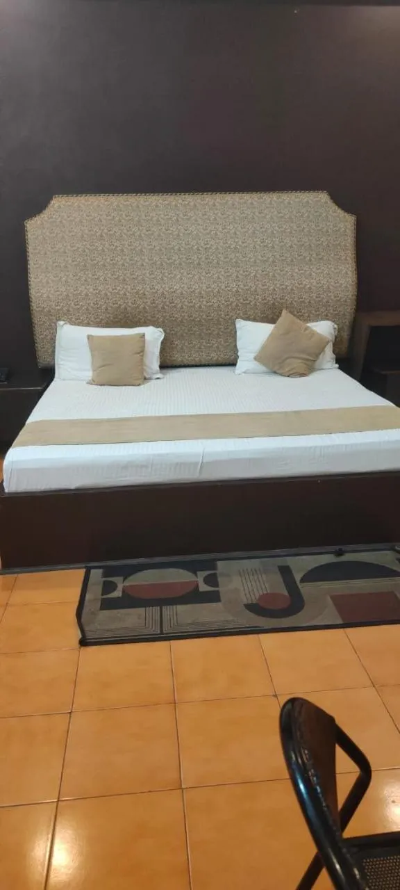 Bed in Mansarover Hotel & Banquets