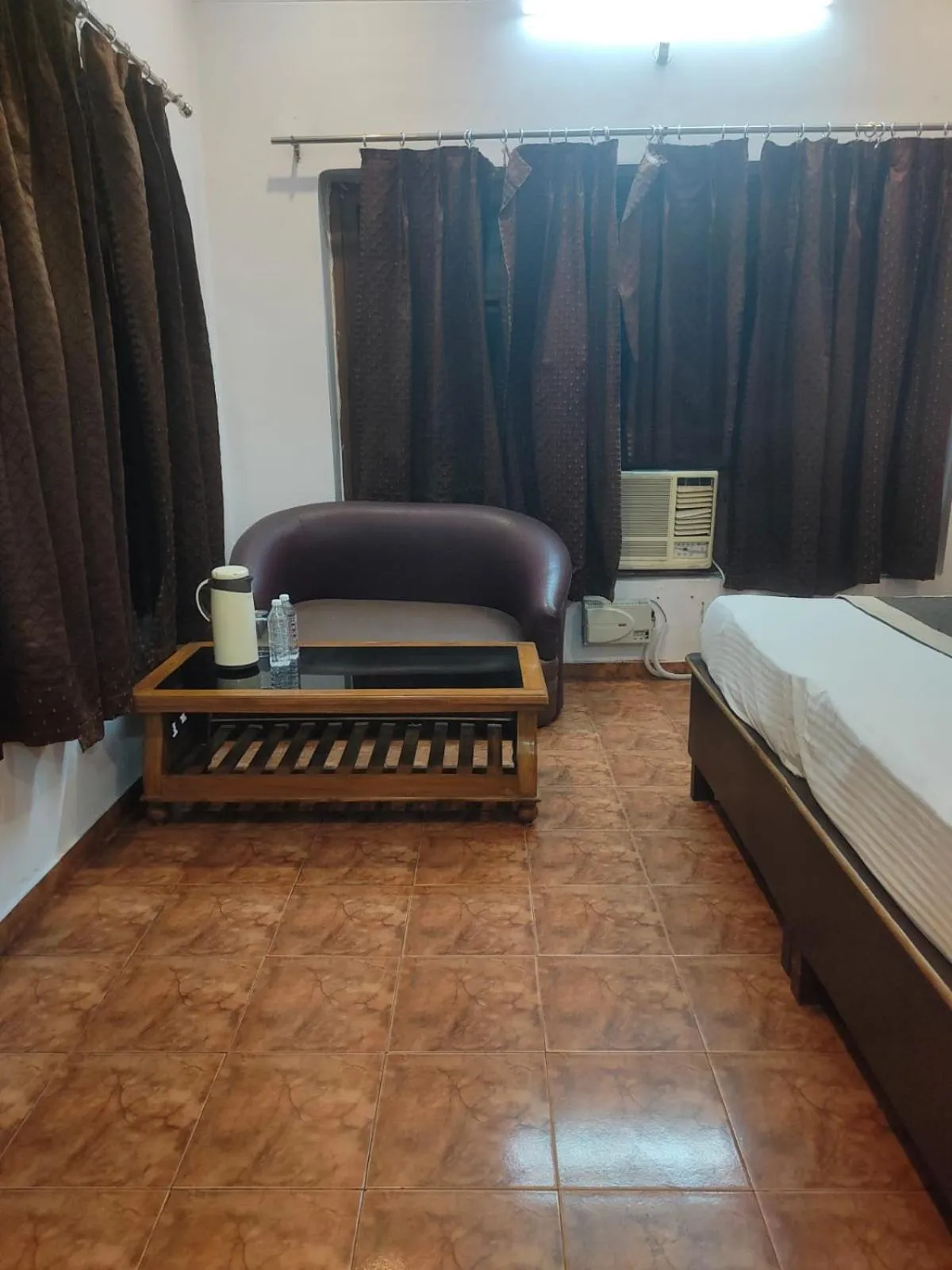 Bed in Mansarover Hotel & Banquets