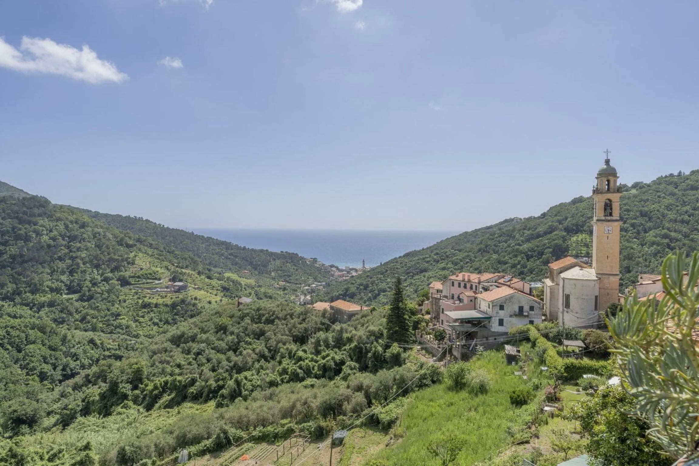Property building in Emma House, Moneglia, Wifi