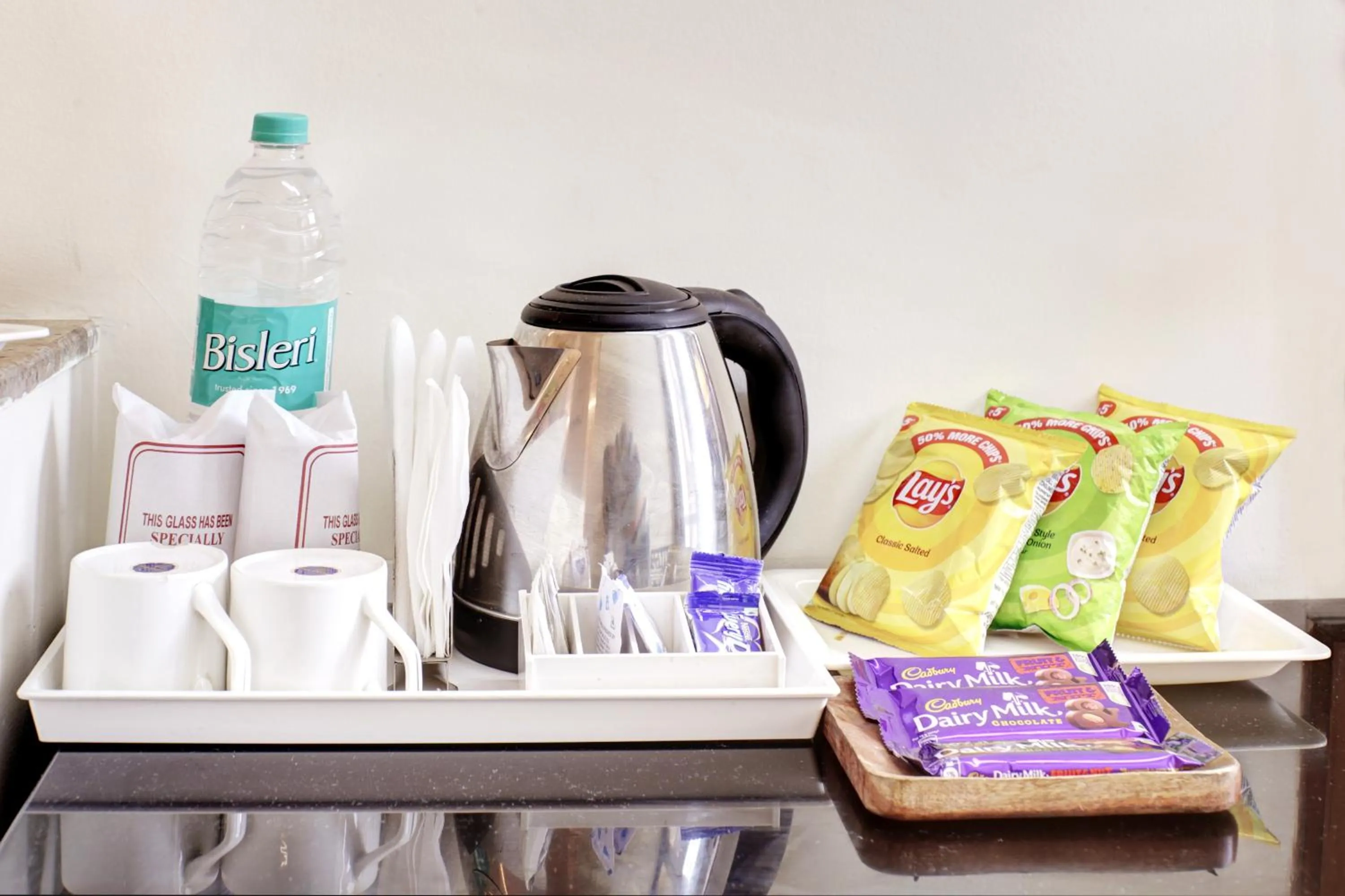 Coffee/tea facilities in Marks Hotel & Banquet