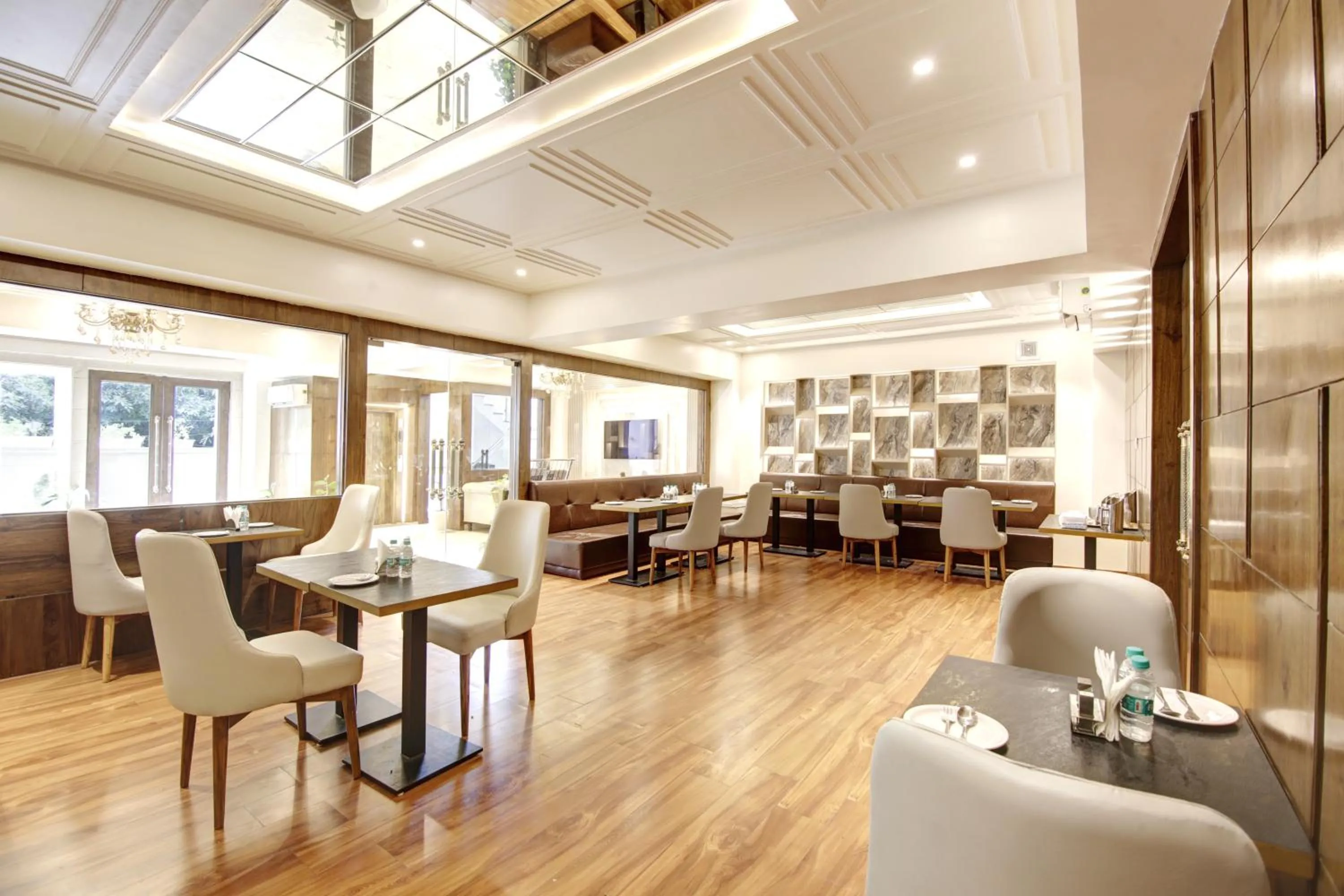 Marks Hotel & Banquet