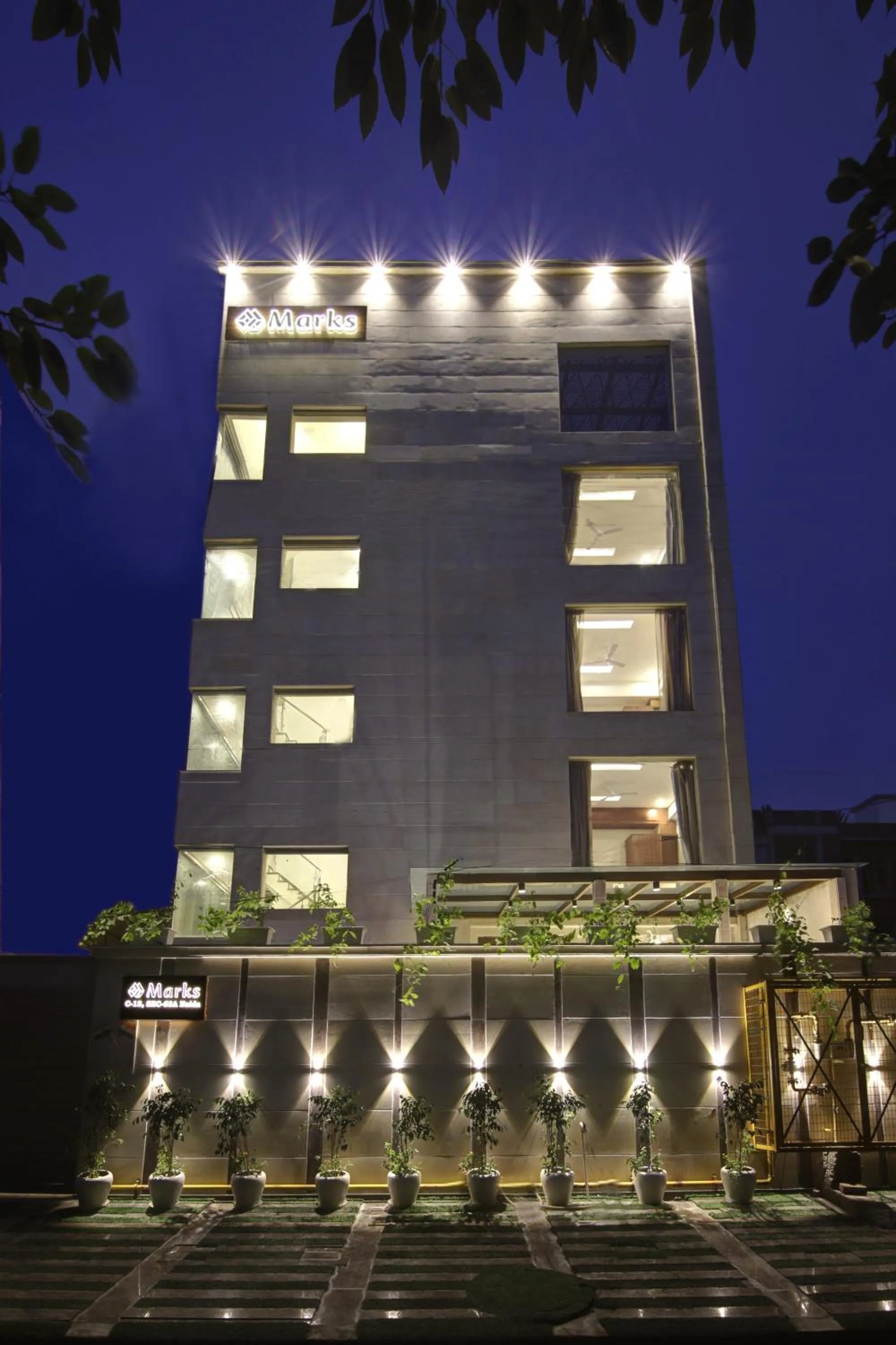 Property building in Marks Hotel & Banquet