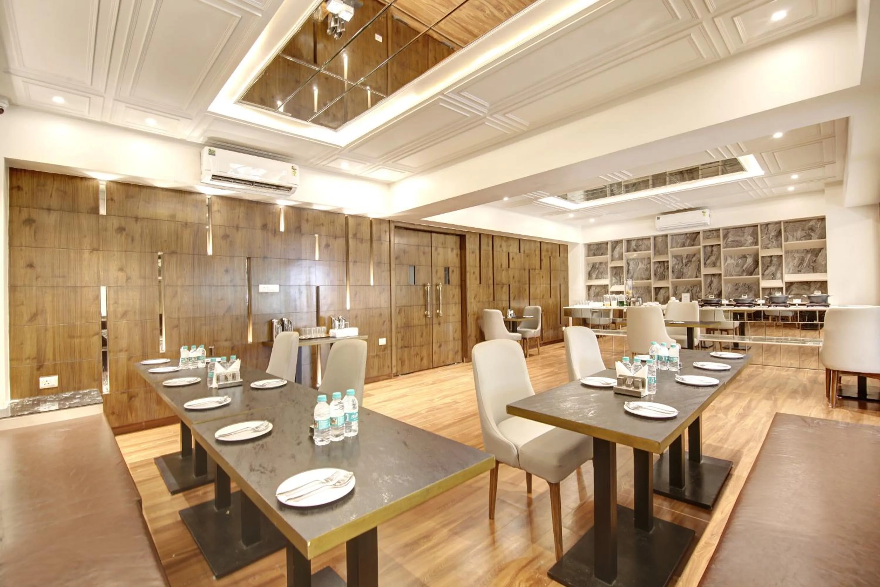 Marks Hotel & Banquet