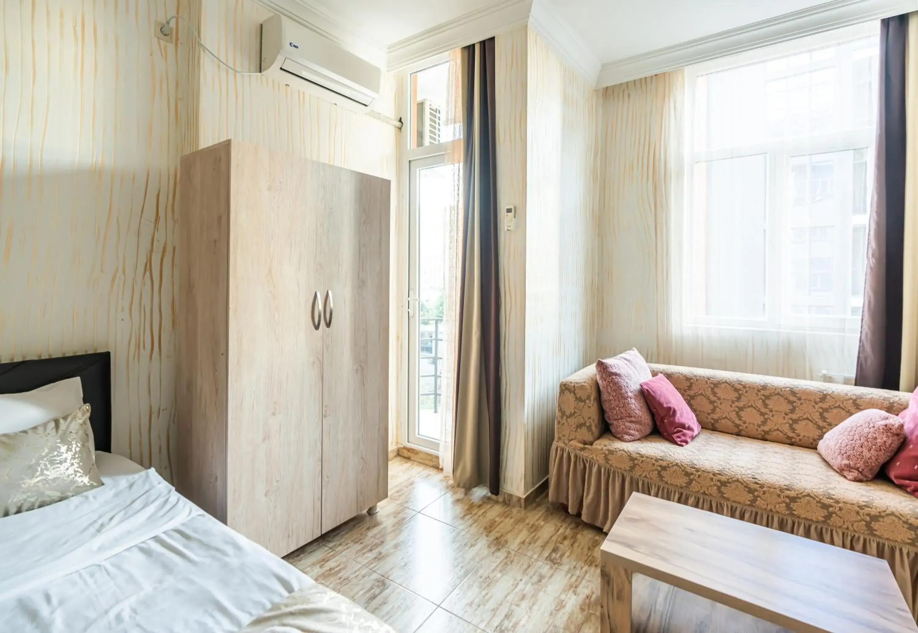 Superior Twin Room - single occupancy in Batumi Inn Hotel Superior Twin Room - single occupancy in Batumi Inn Hotel