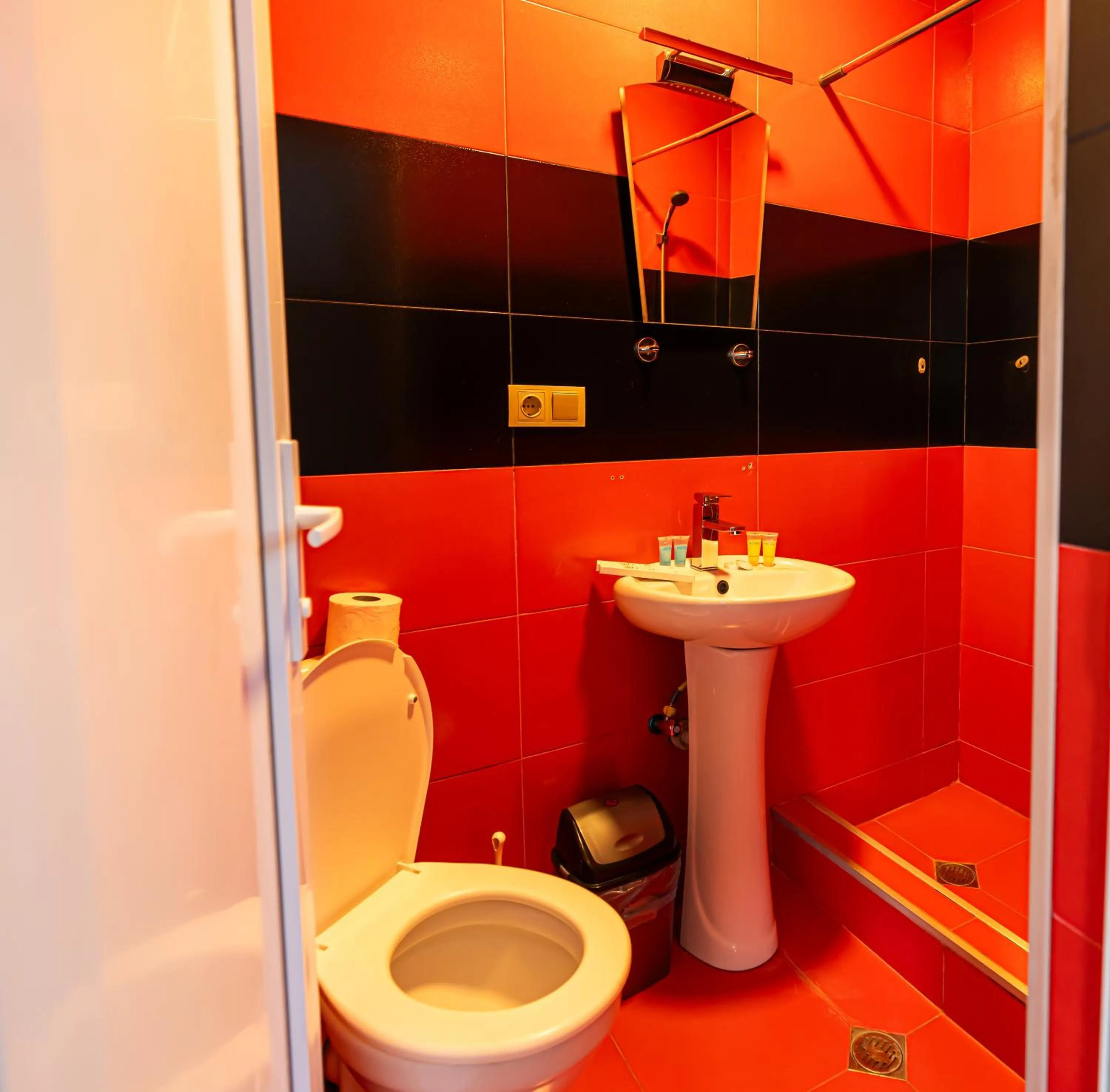 Toilet in Batumi Inn Hotel