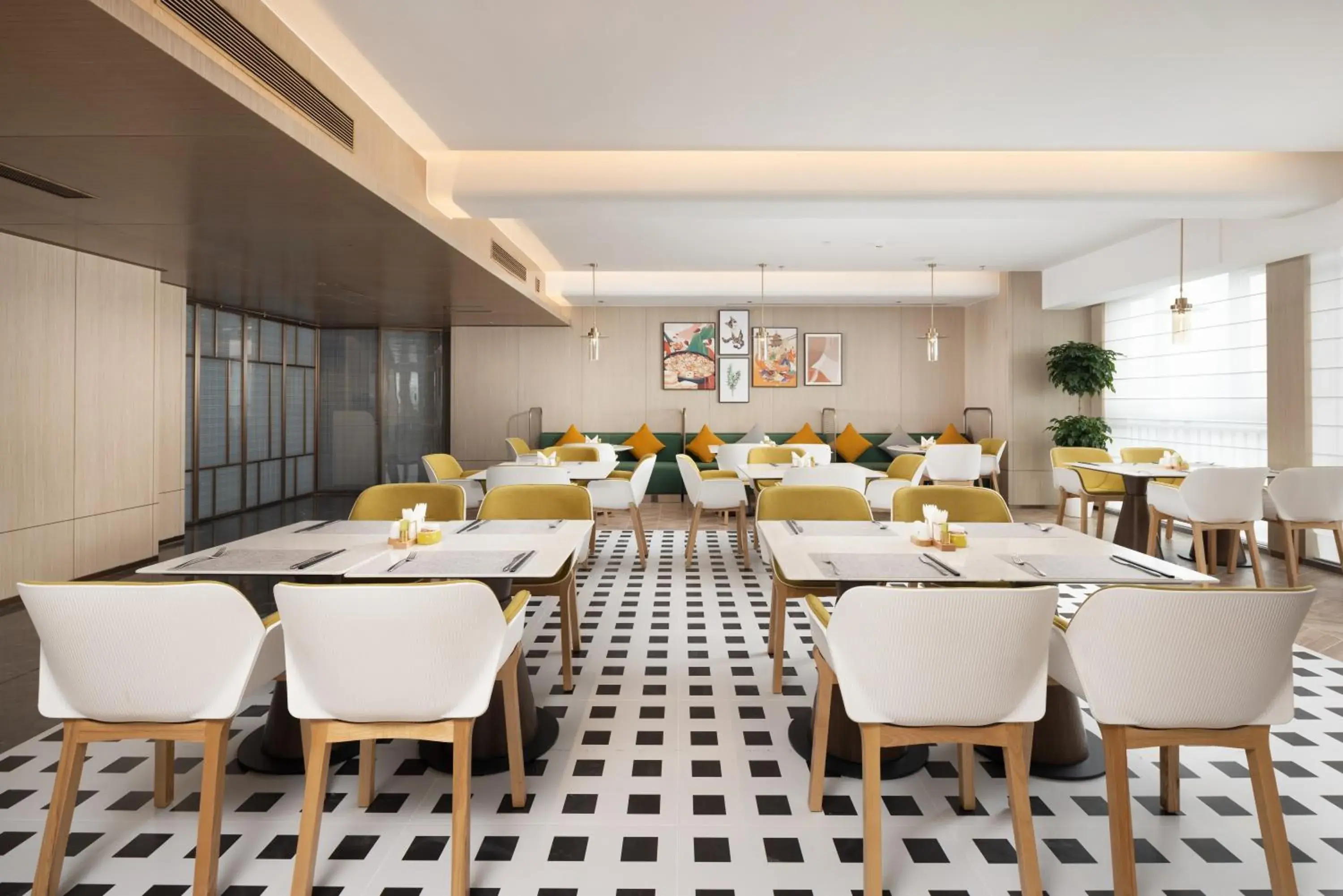 Restaurant/places to eat in Home2 Suite by Hilton Guiyang Nanming Jiaxiu Restaurant/places to eat in Home2 Suite by Hilton Guiyang Nanming Jiaxiu