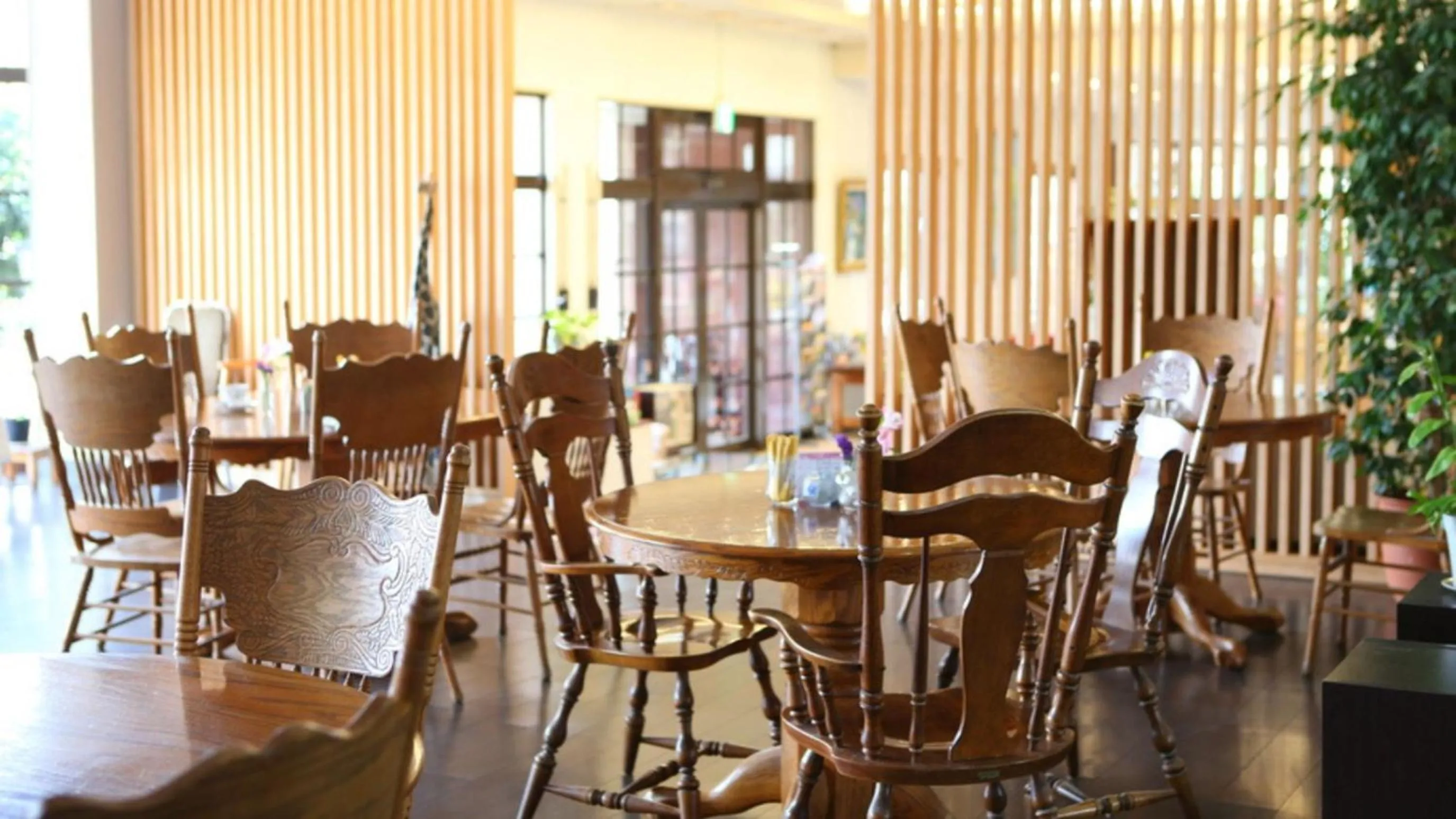 Communal lounge/ TV room in Ashiwada Hotel