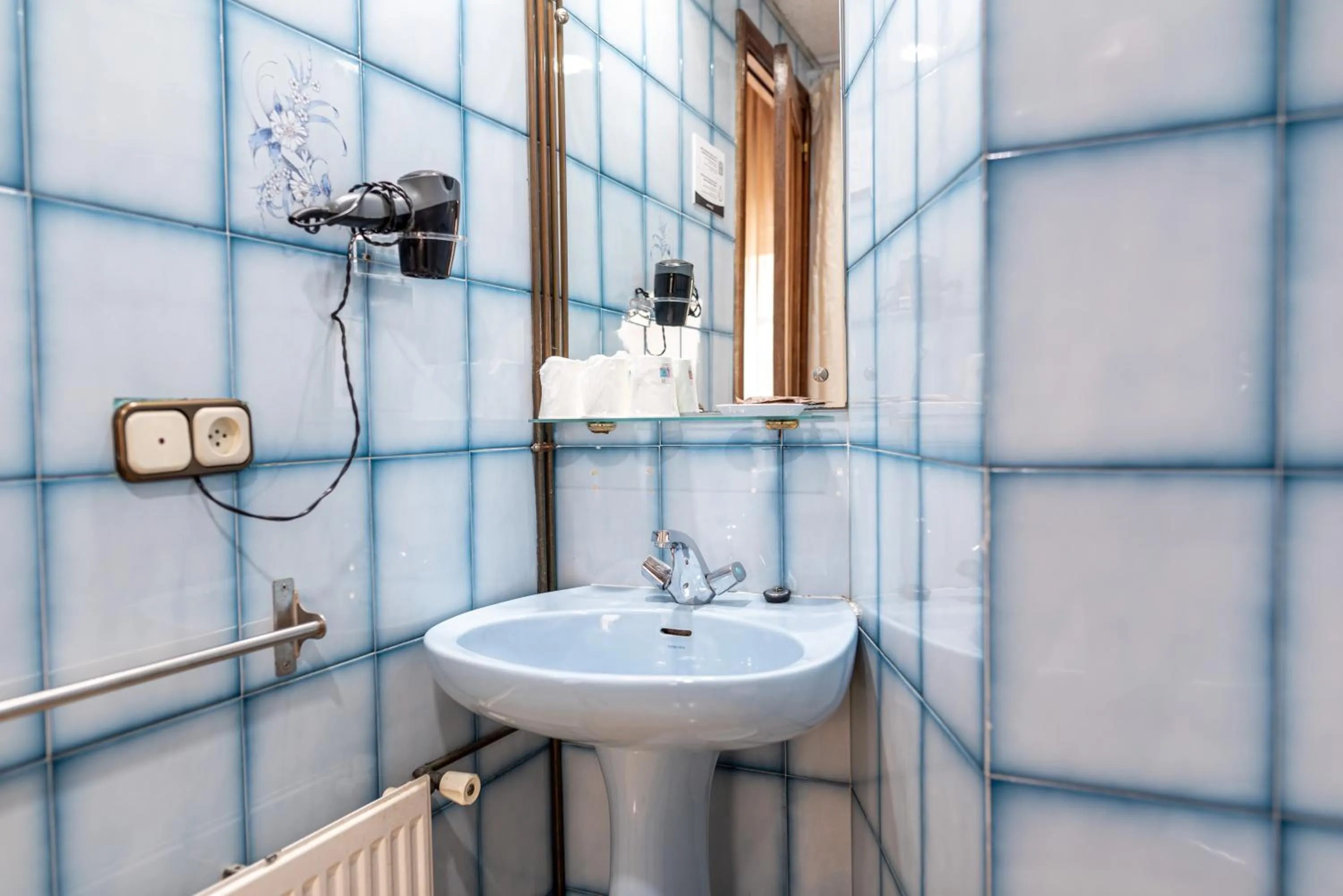 Bathroom in Hotel Alda Centro Pontevedra