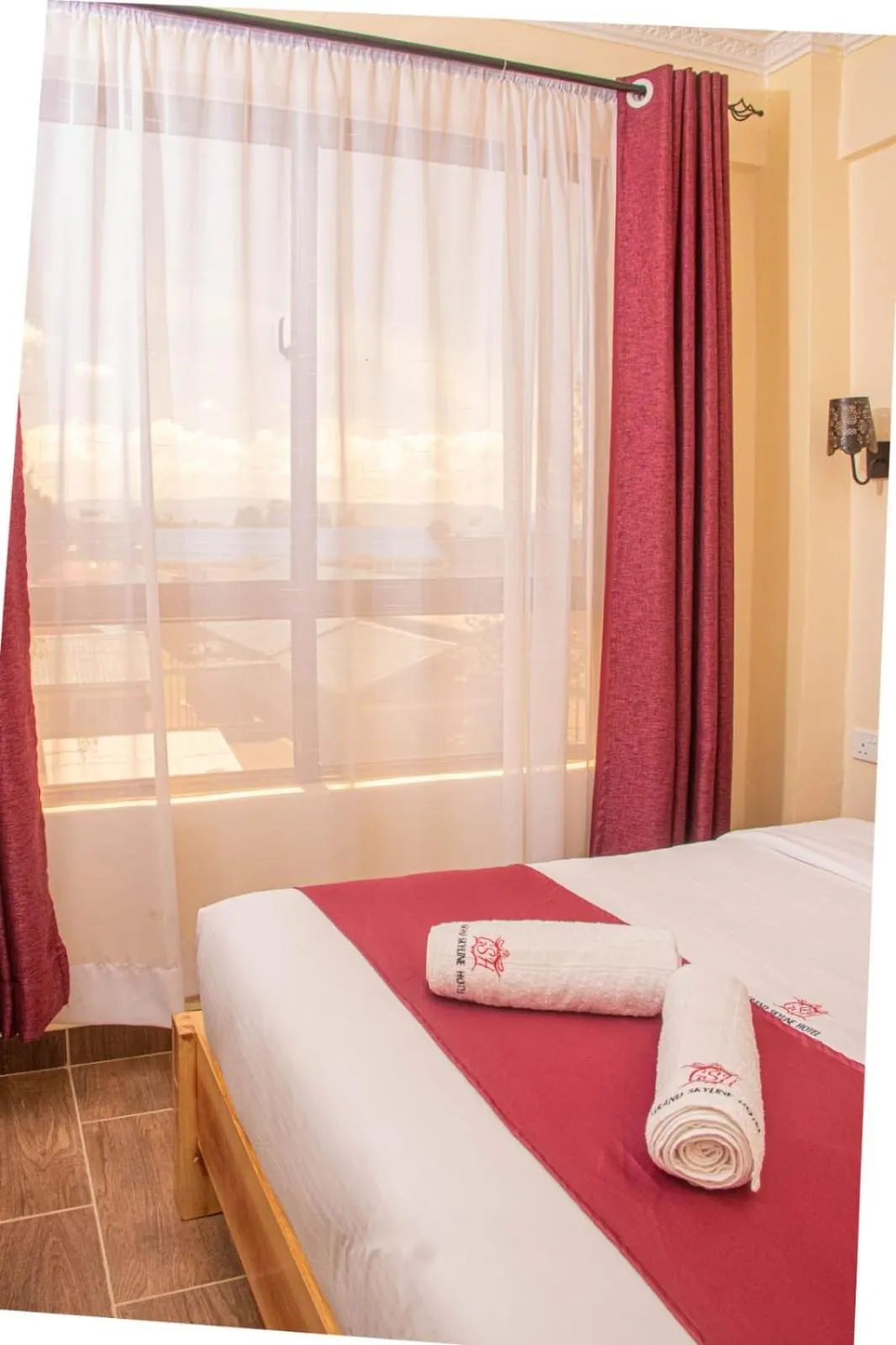 Grand Skyline Hotel