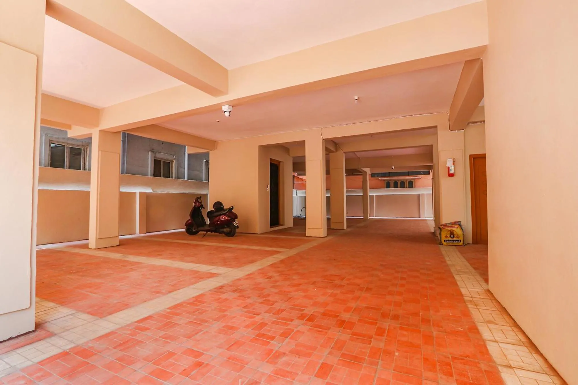 Parking in Via Prestige Castle - Nr KIMS Hospital, Kondapur