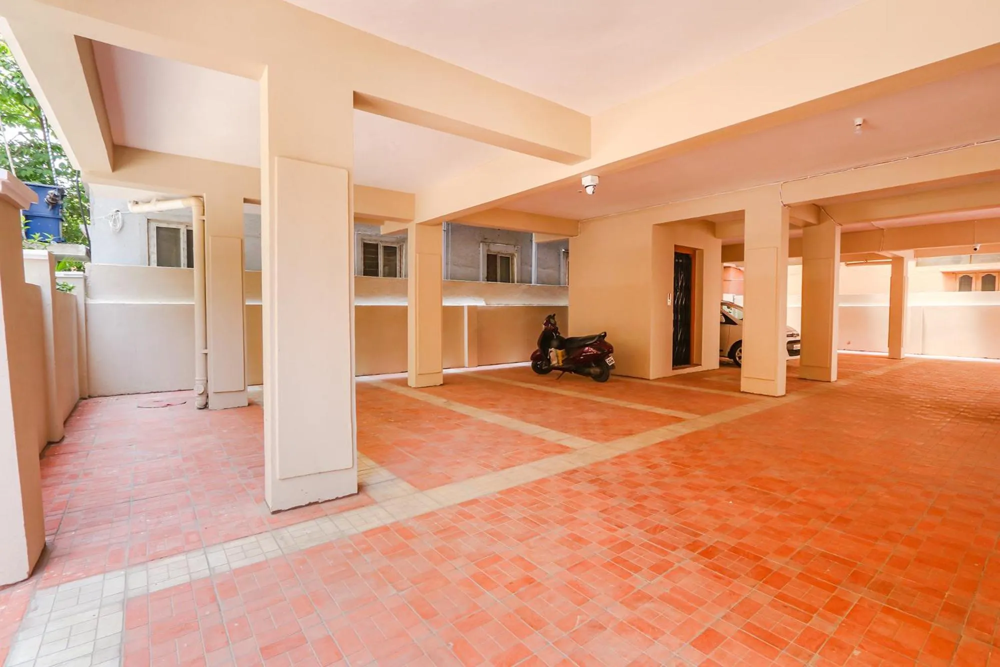 Parking in Via Prestige Castle - Nr KIMS Hospital, Kondapur