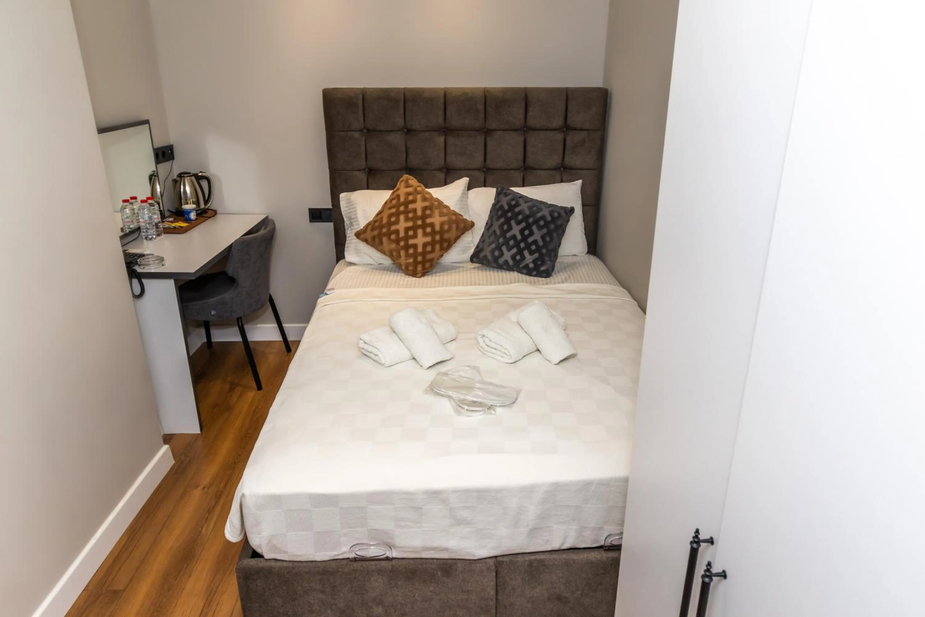 Bed in Wond House