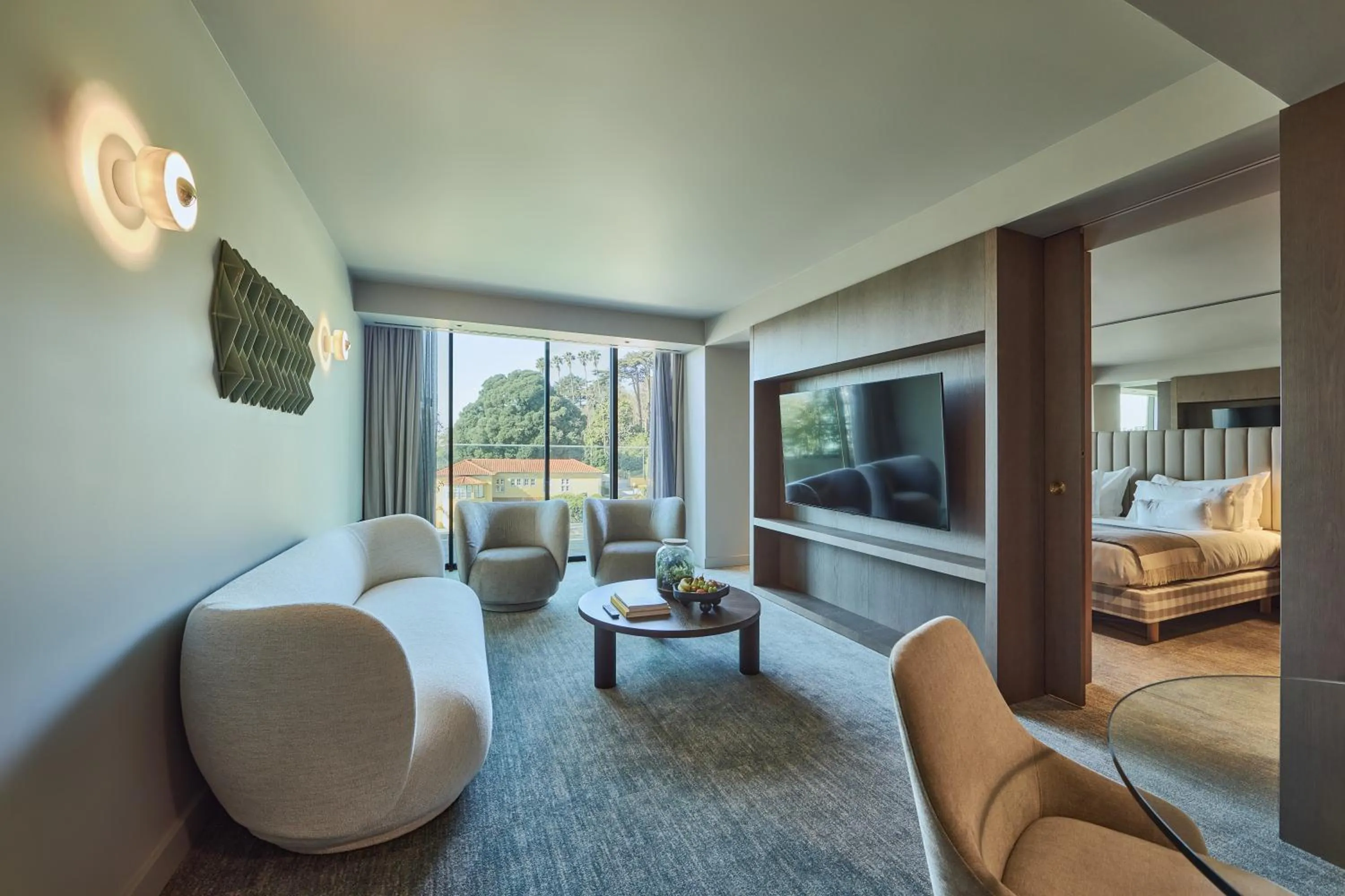 Living room, Bed in Altis Porto Hotel, a member of Preferred Hotels & Resorts- LVX