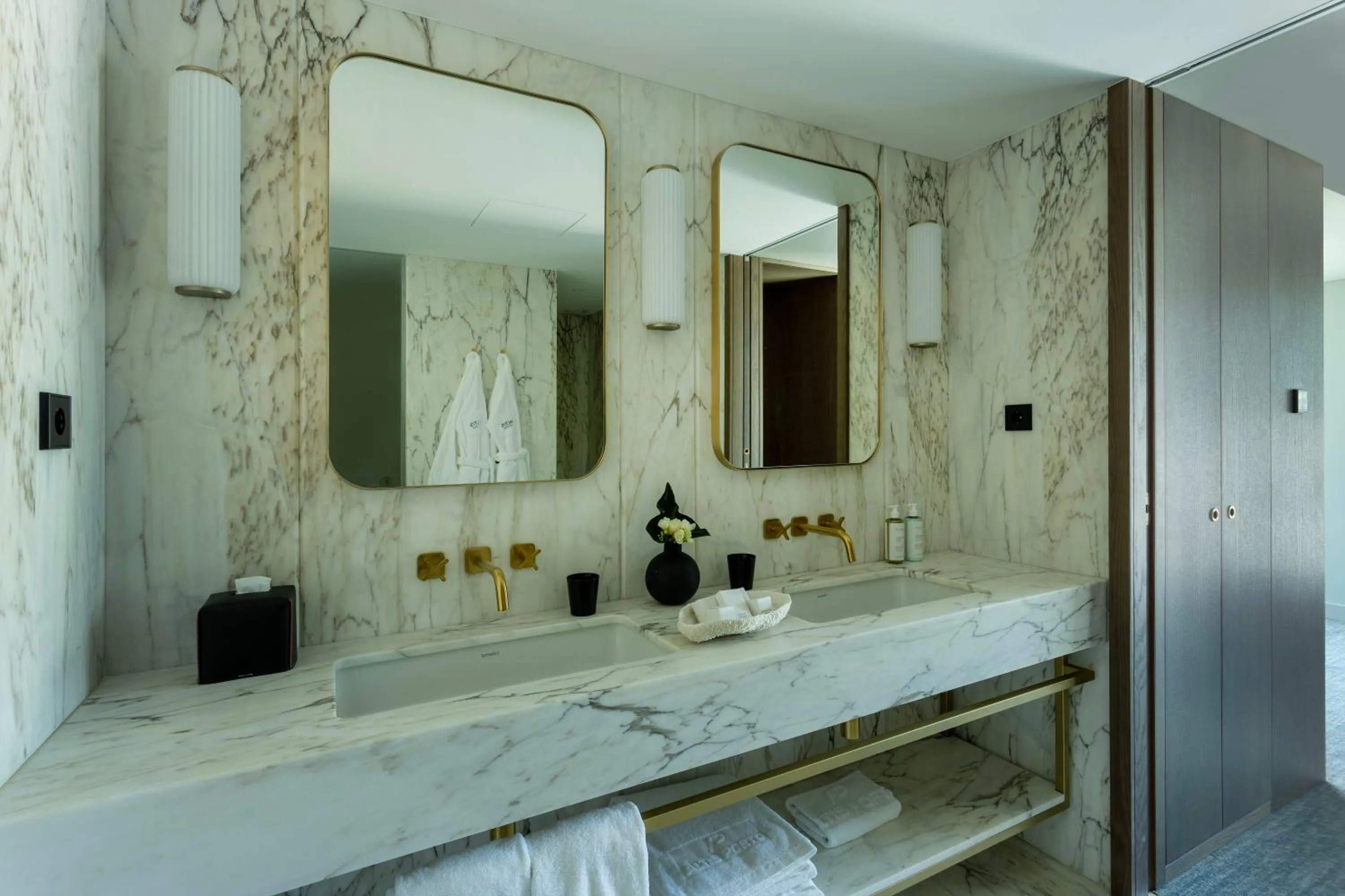 Bathroom in Altis Porto Hotel, a member of Preferred Hotels & Resorts- LVX