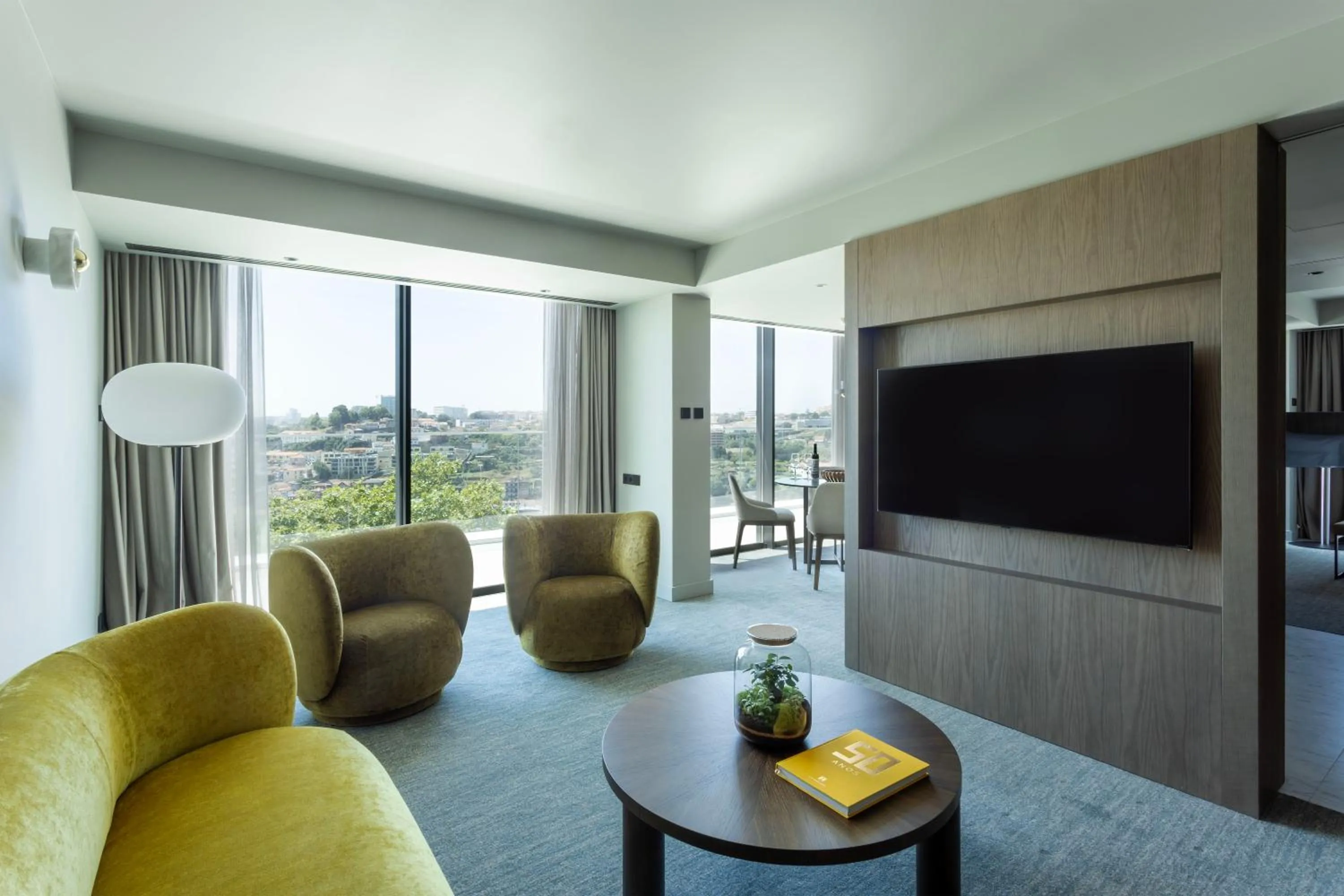 Living room in Altis Porto Hotel