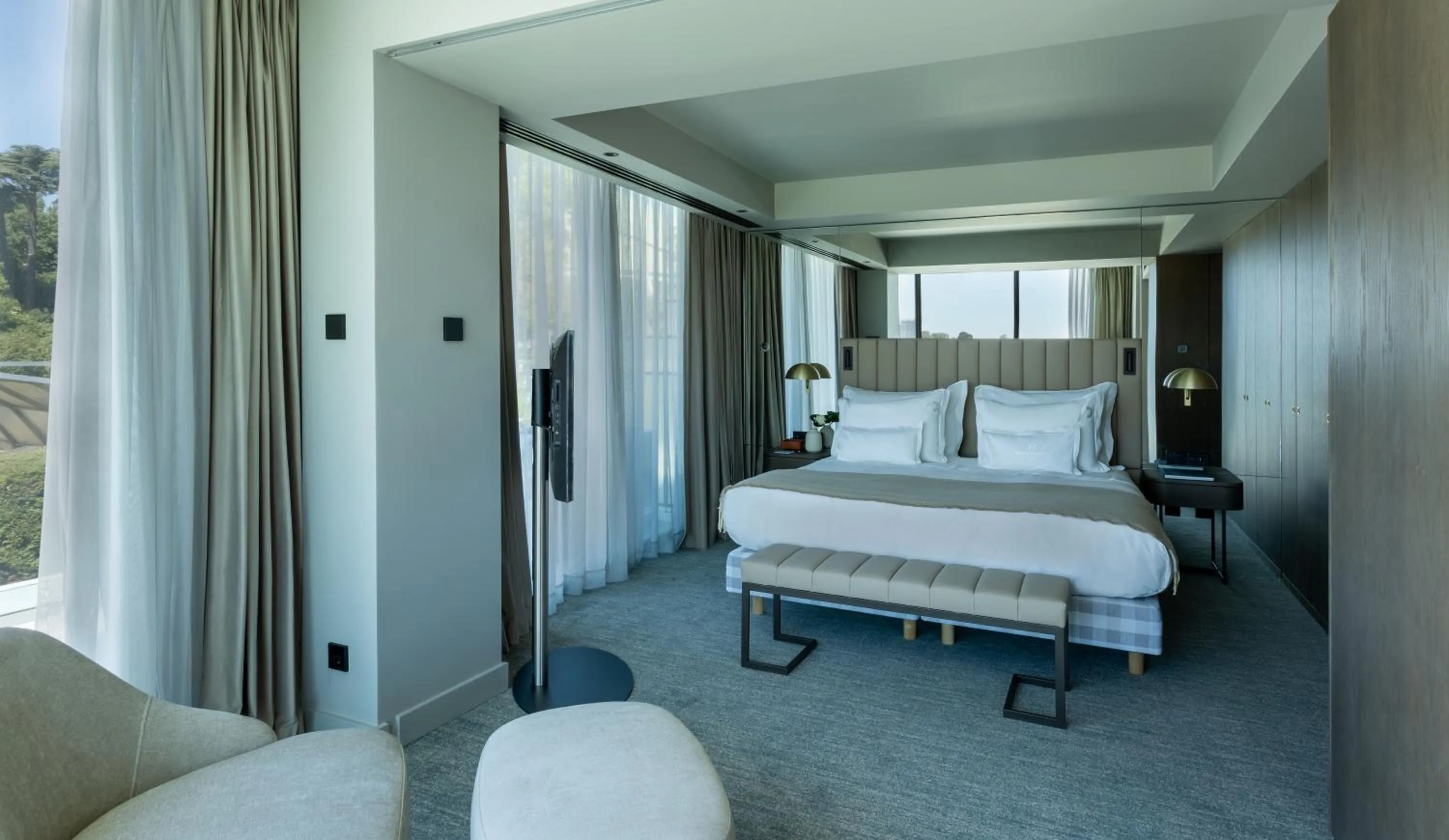 Bedroom, Bed in Altis Porto Hotel, a member of Preferred Hotels & Resorts- LVX