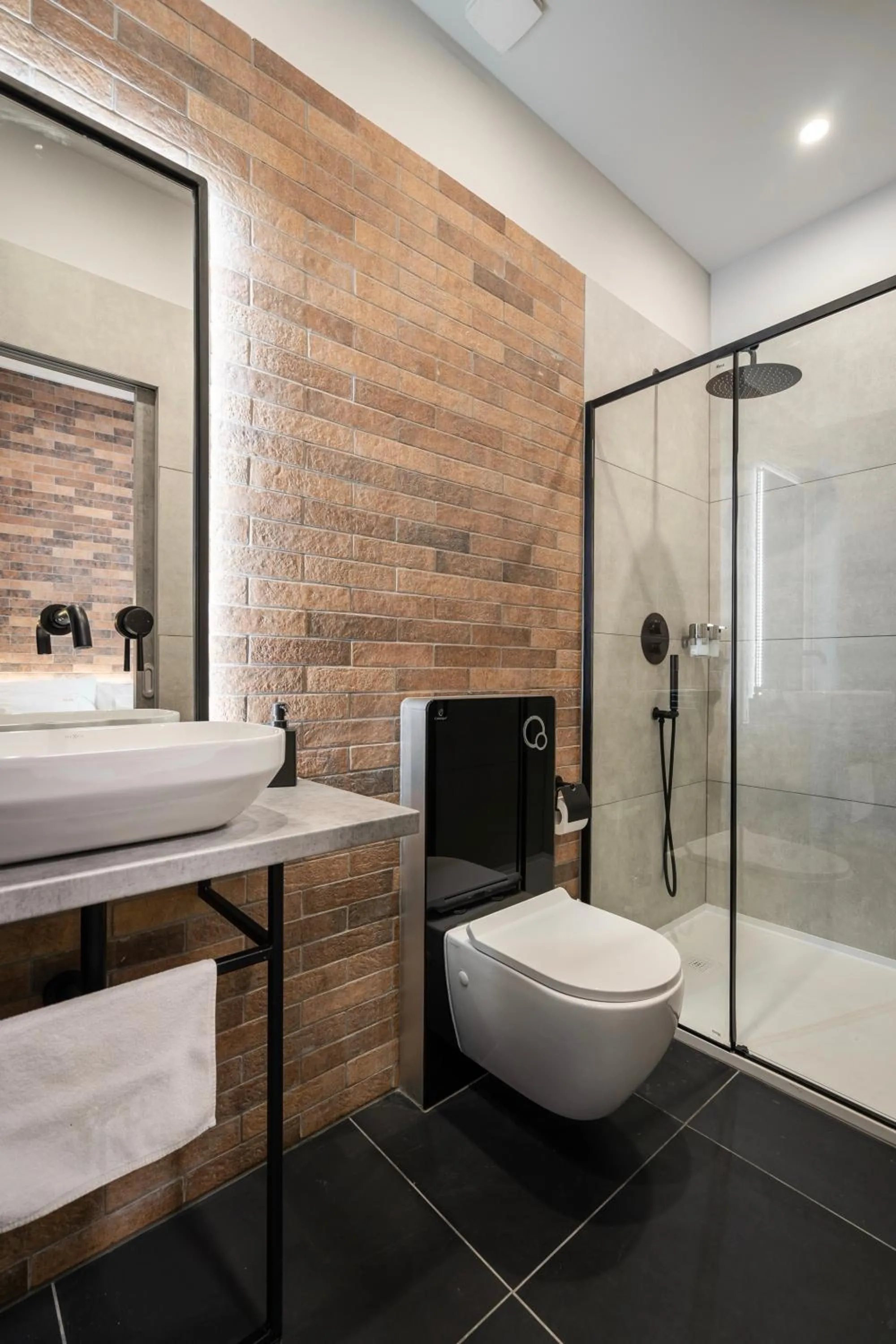 Bathroom in Vaci Loft Suites